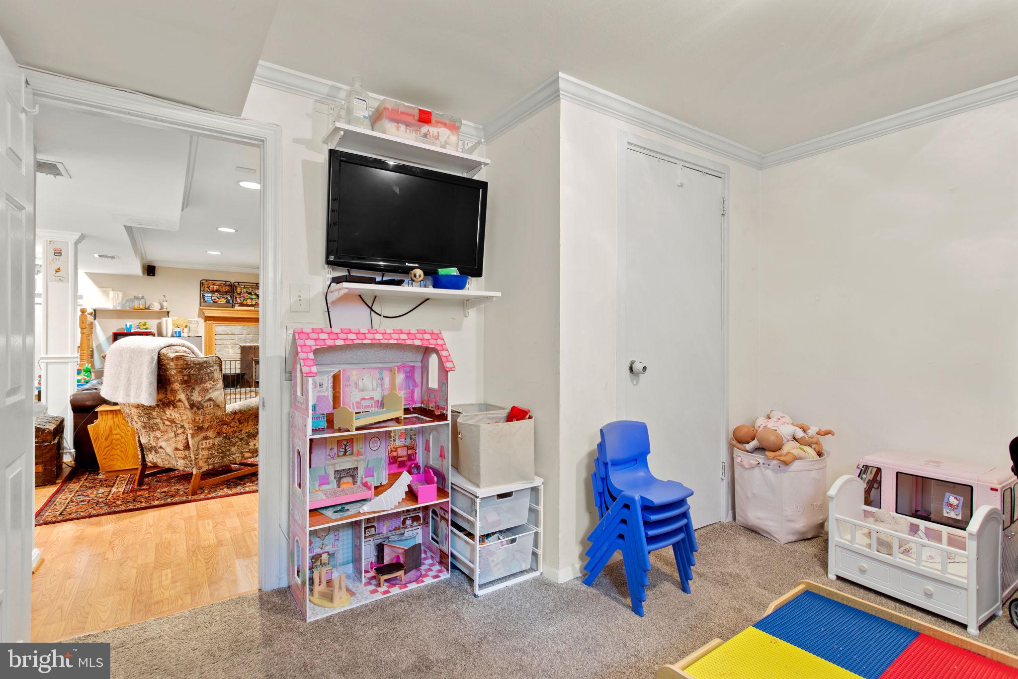 409 McArthur DRIVE