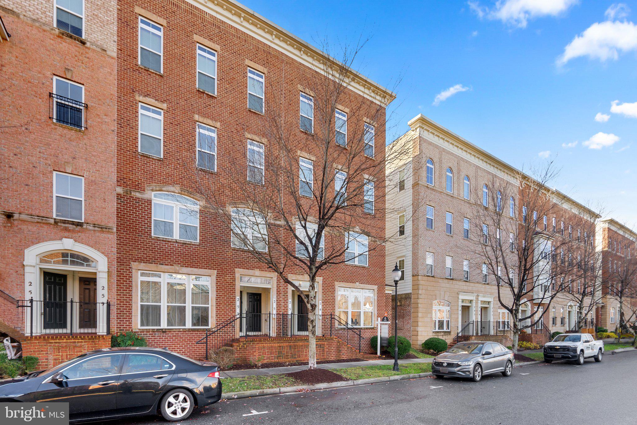 249 Community Center Ave #249