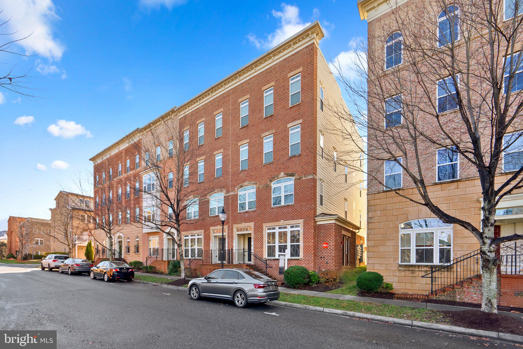 249 Community Center Ave #249