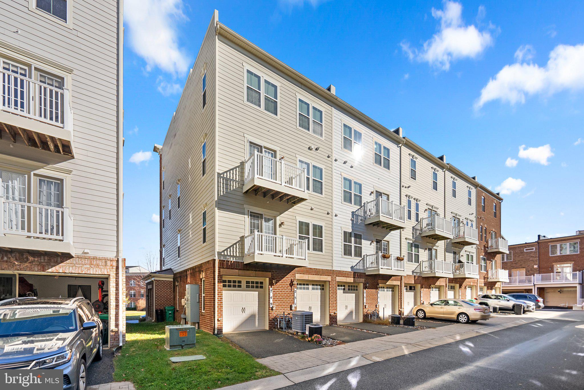 249 Community Center Ave #249
