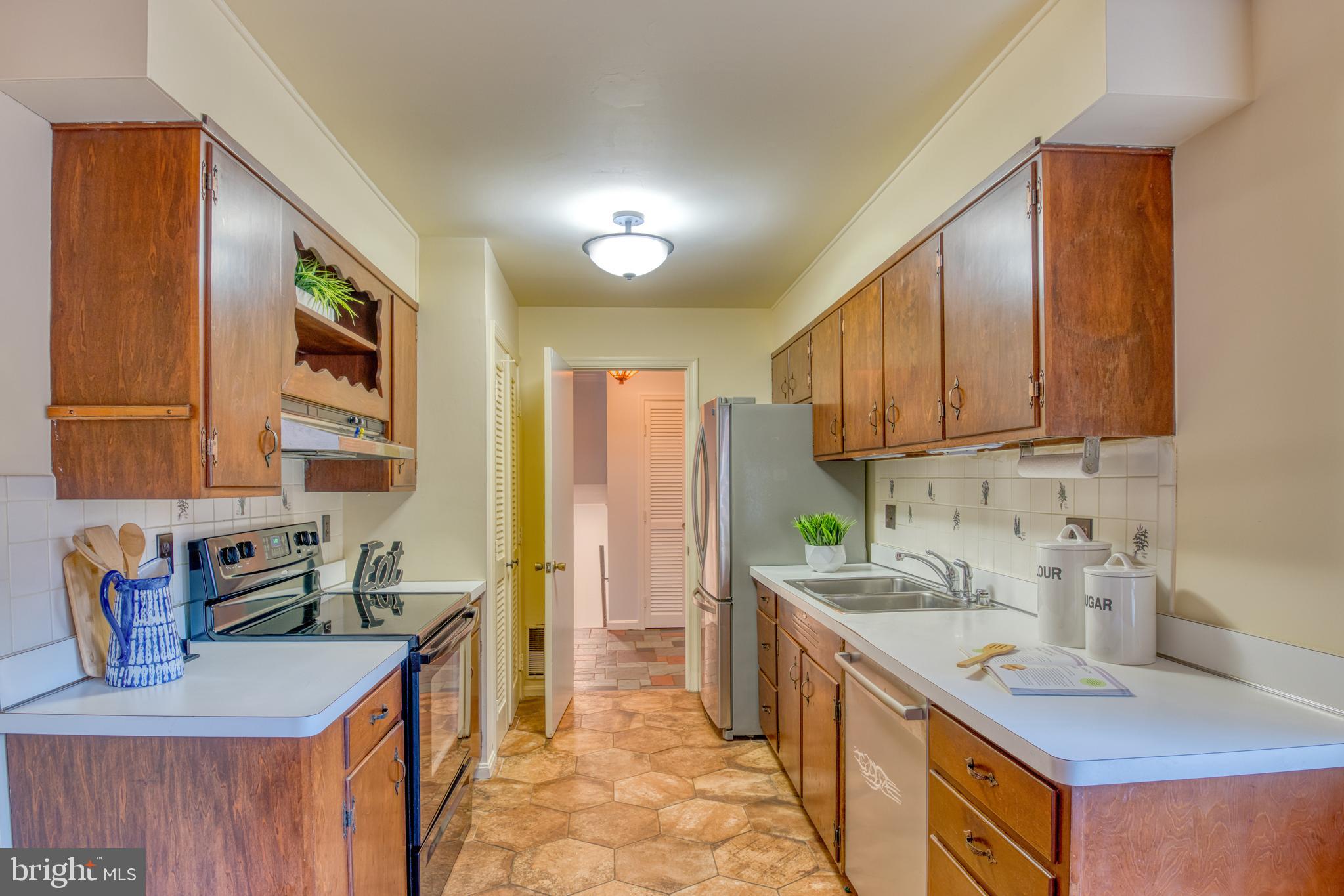 13124 Chestnut Oak DRIVE