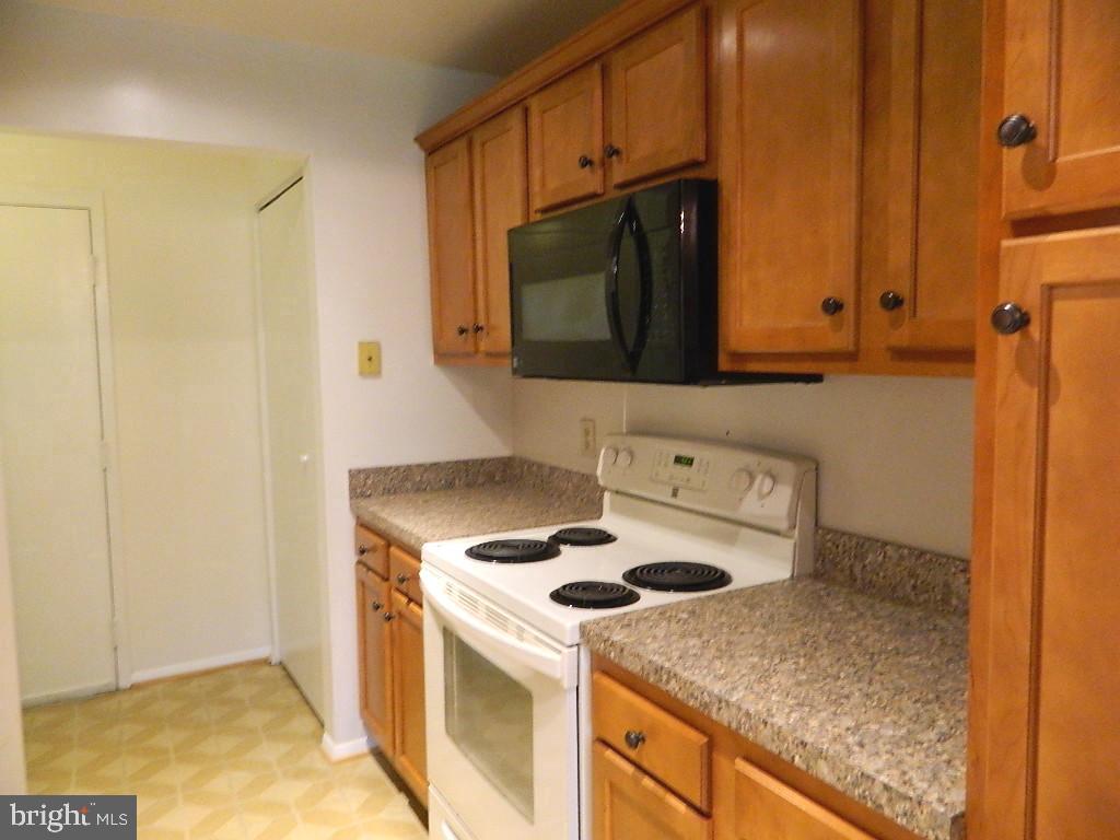 18502 Sweet Autumn DRIVE Unit: 203