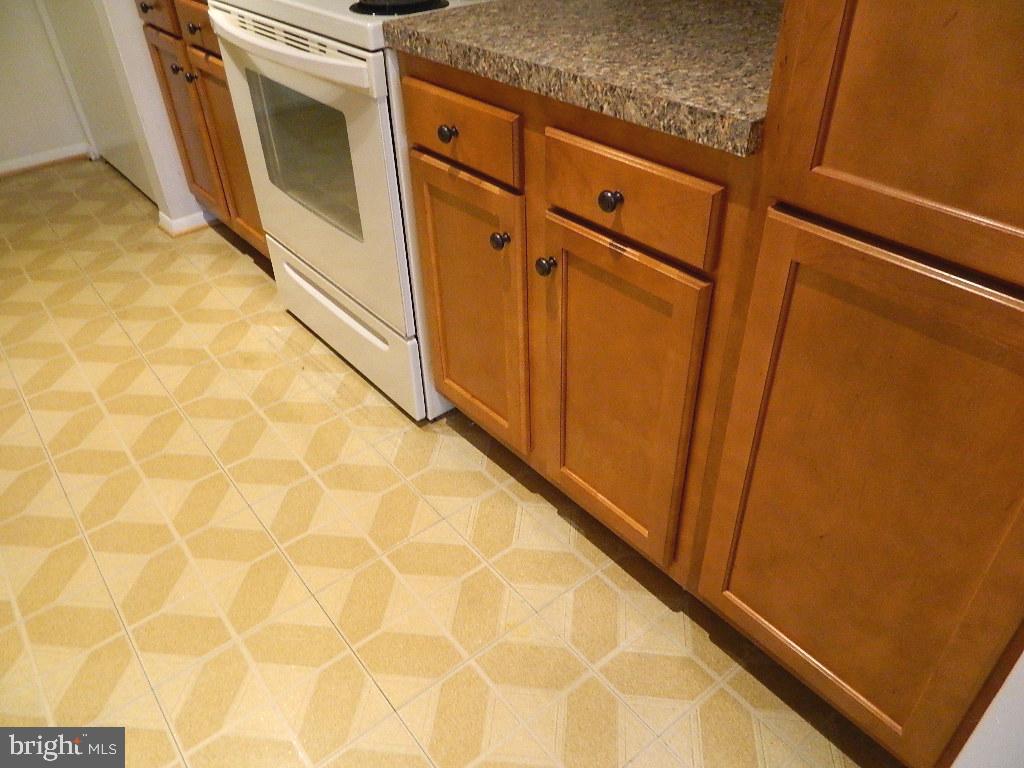 18502 Sweet Autumn DRIVE Unit: 203