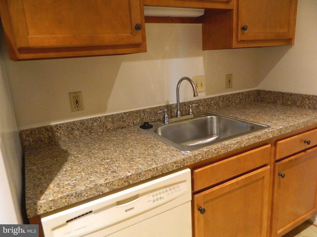 18502 Sweet Autumn DRIVE Unit: 203
