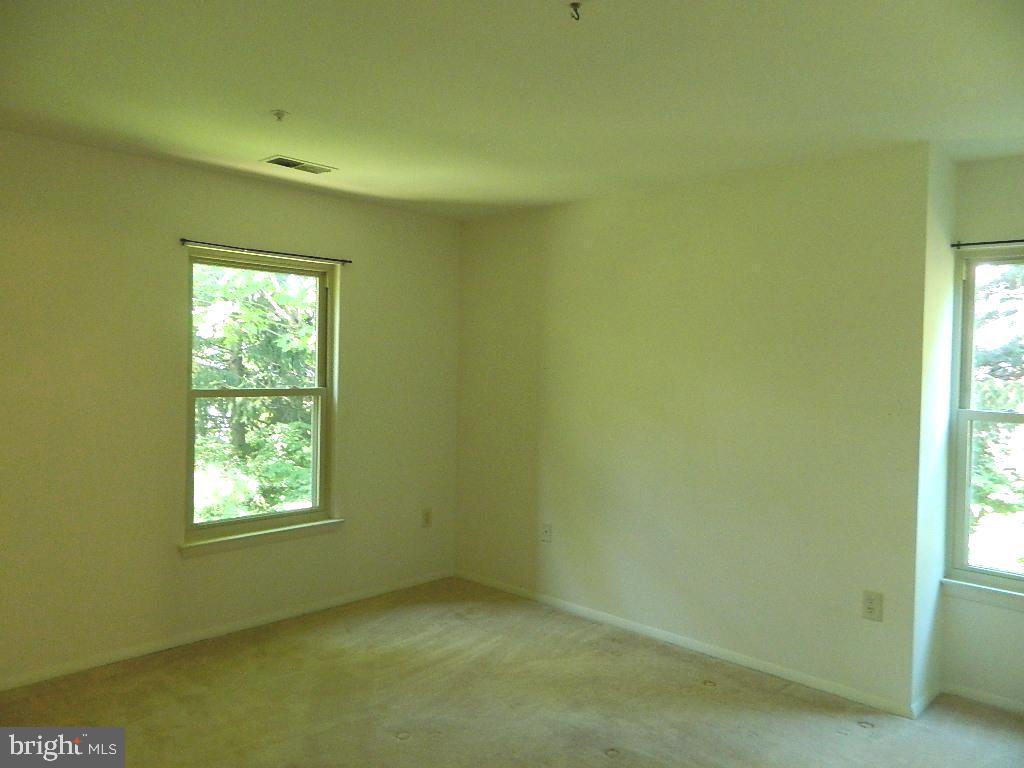 18502 Sweet Autumn DRIVE Unit: 203