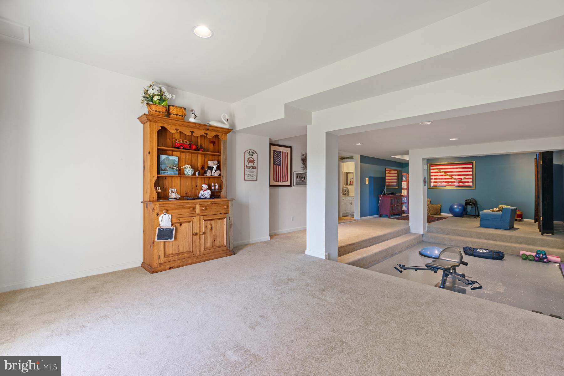 5615 Foggy LANE