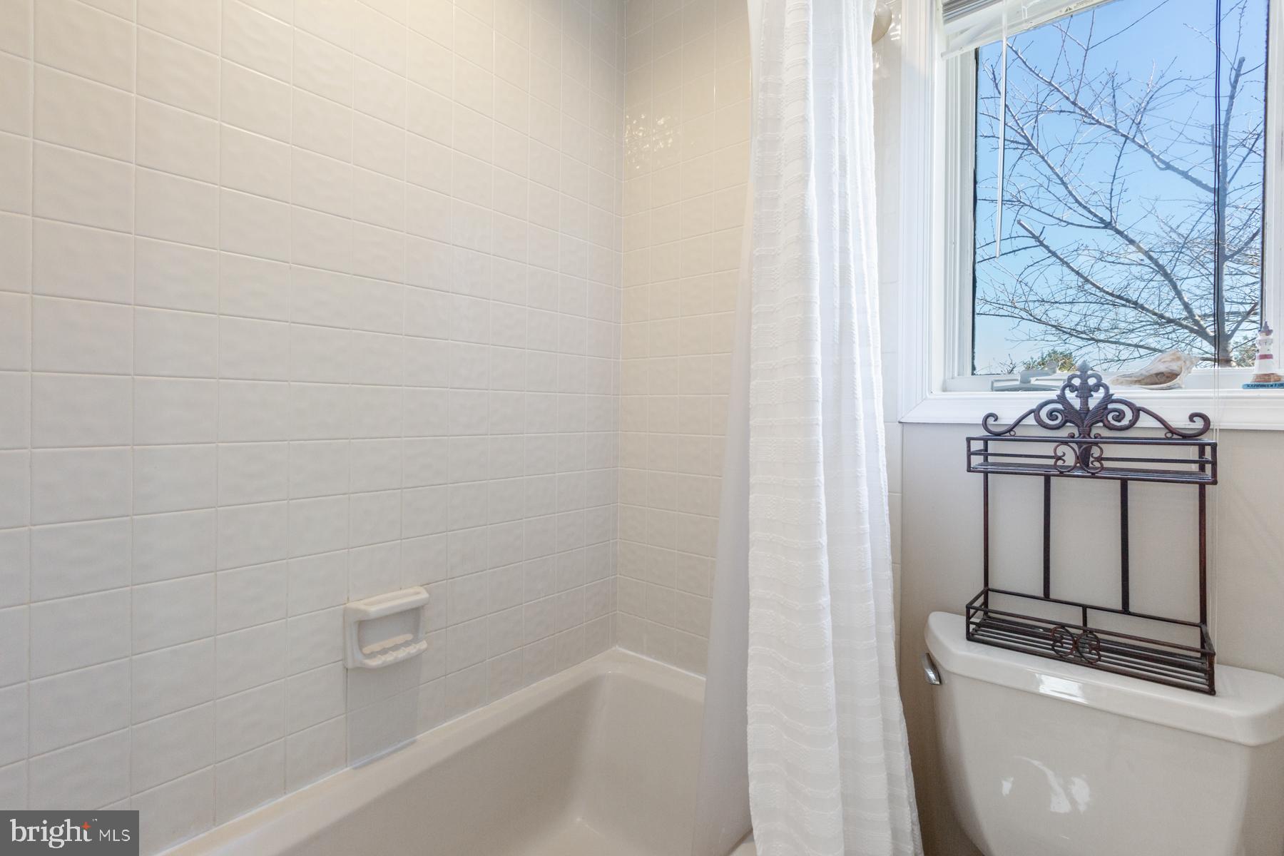 5615 Foggy LANE