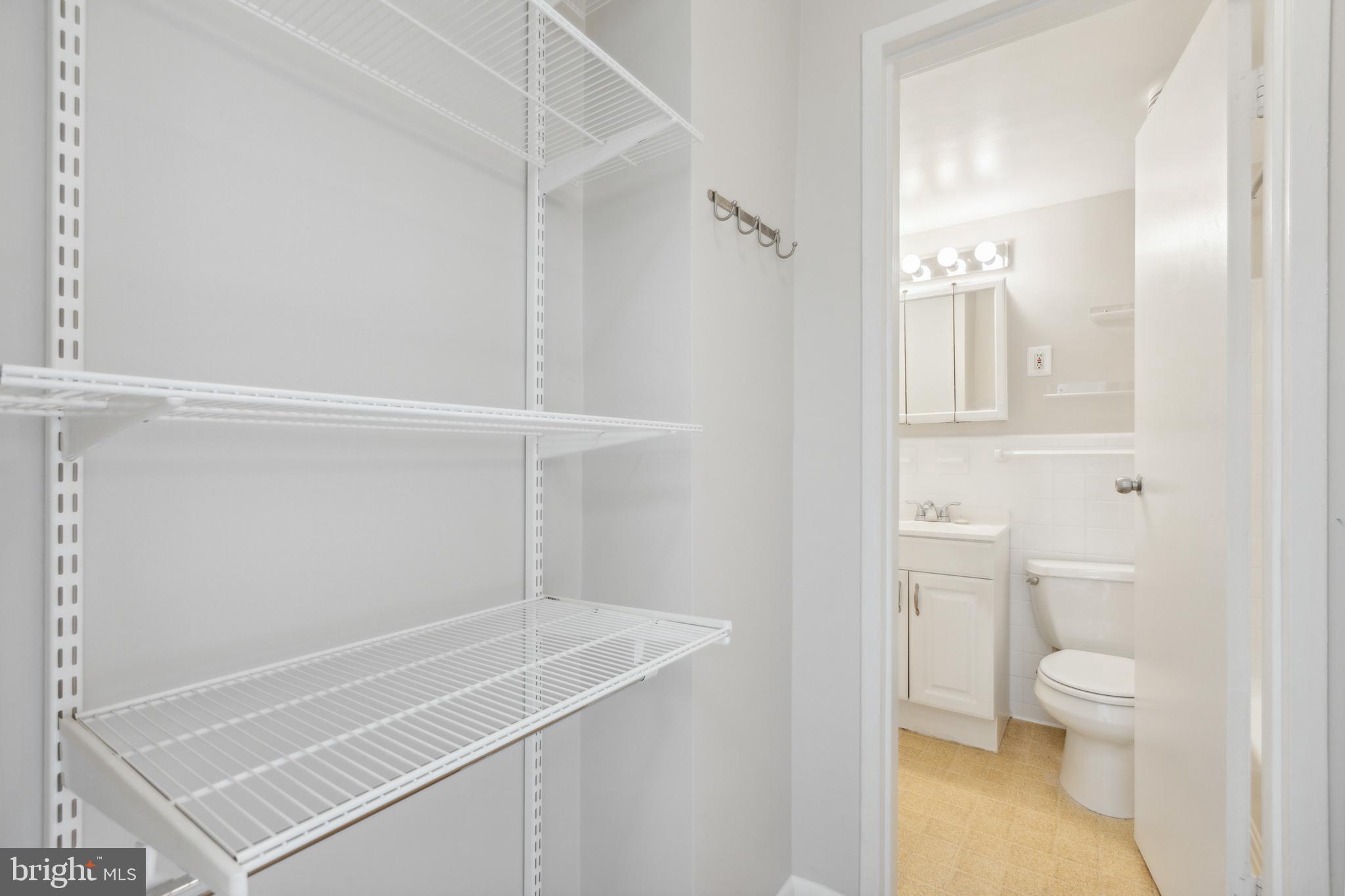 10201 Grosvenor PLACE Unit: 707