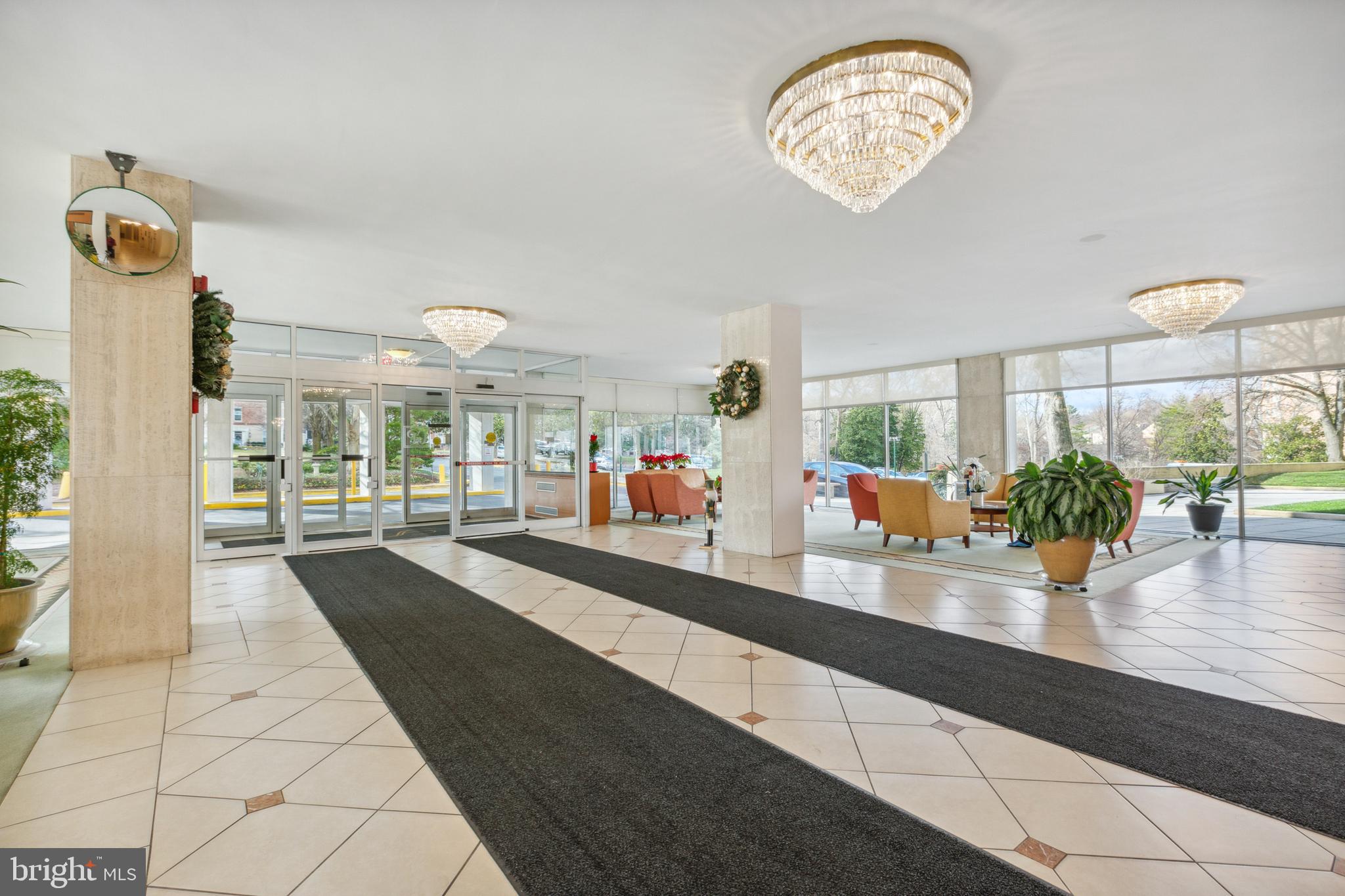 10201 Grosvenor PLACE Unit: 707