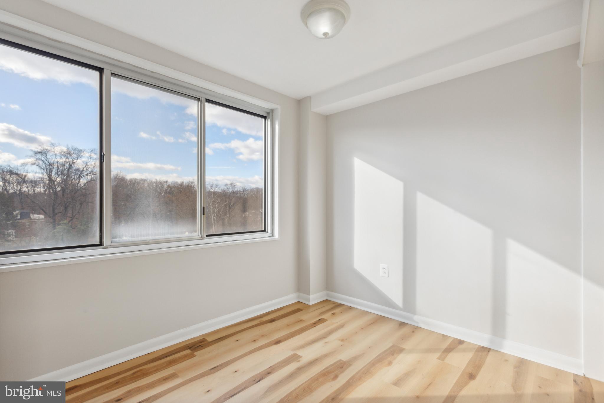 10201 Grosvenor PLACE Unit: 707