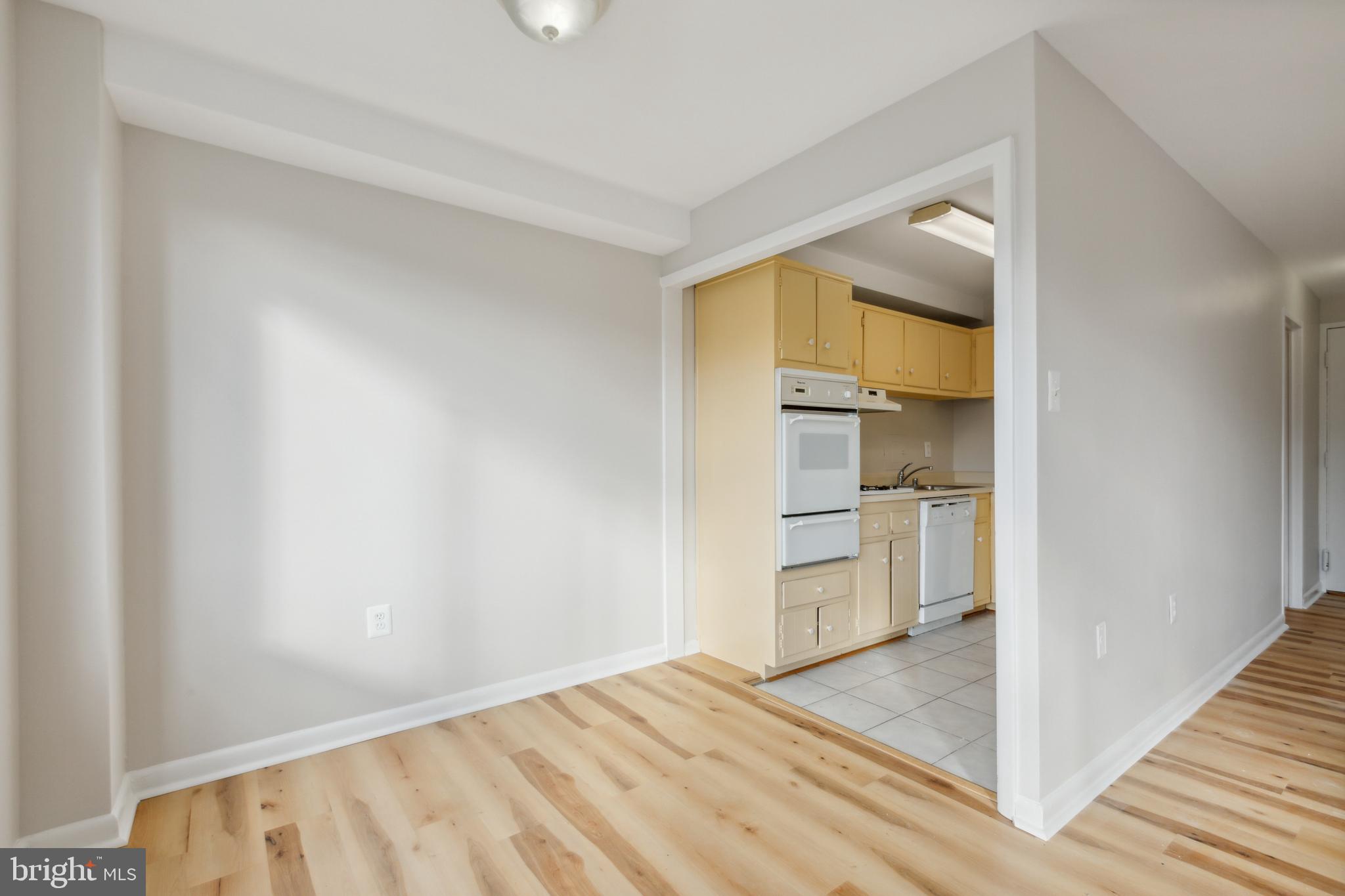 10201 Grosvenor PLACE Unit: 707