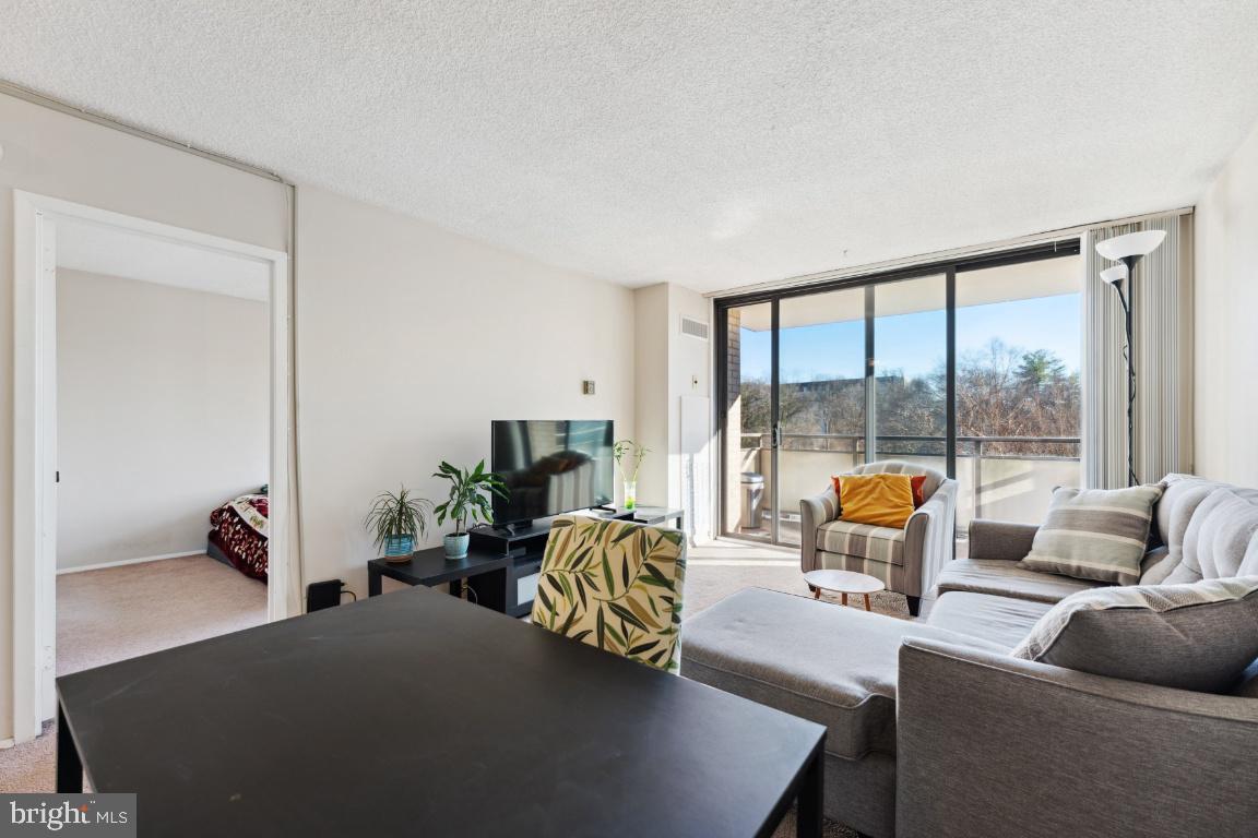 5225 Pooks Hill ROAD Unit: 406S