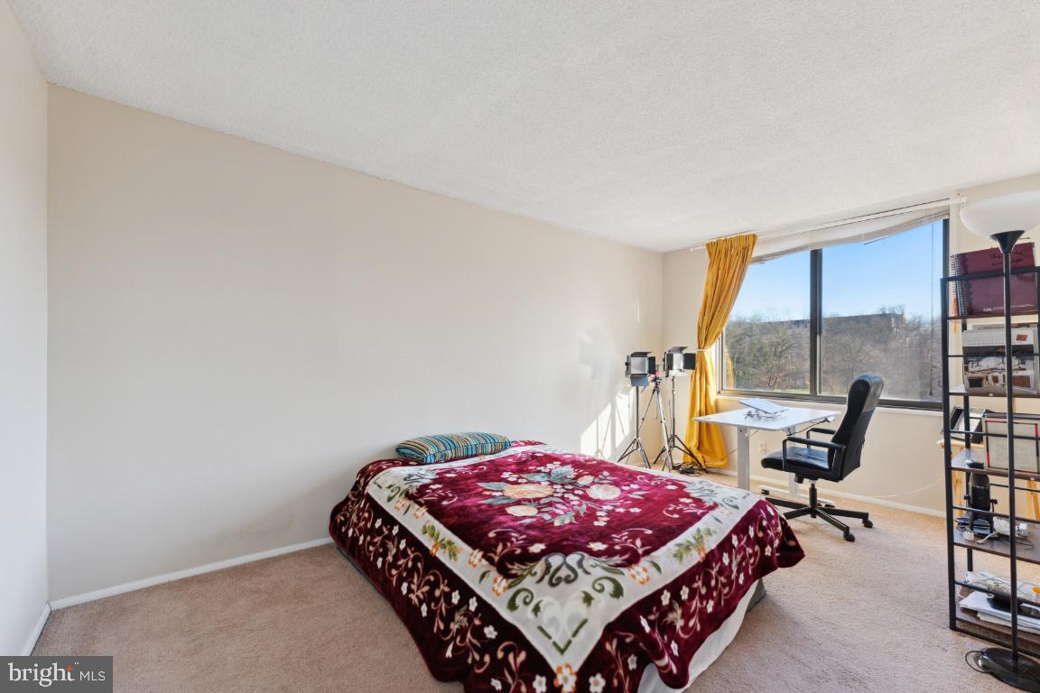 5225 Pooks Hill ROAD Unit: 406S