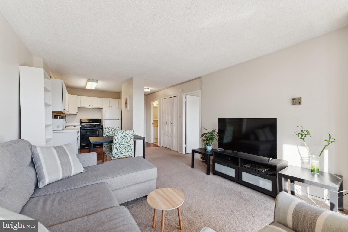 5225 Pooks Hill ROAD Unit: 406S