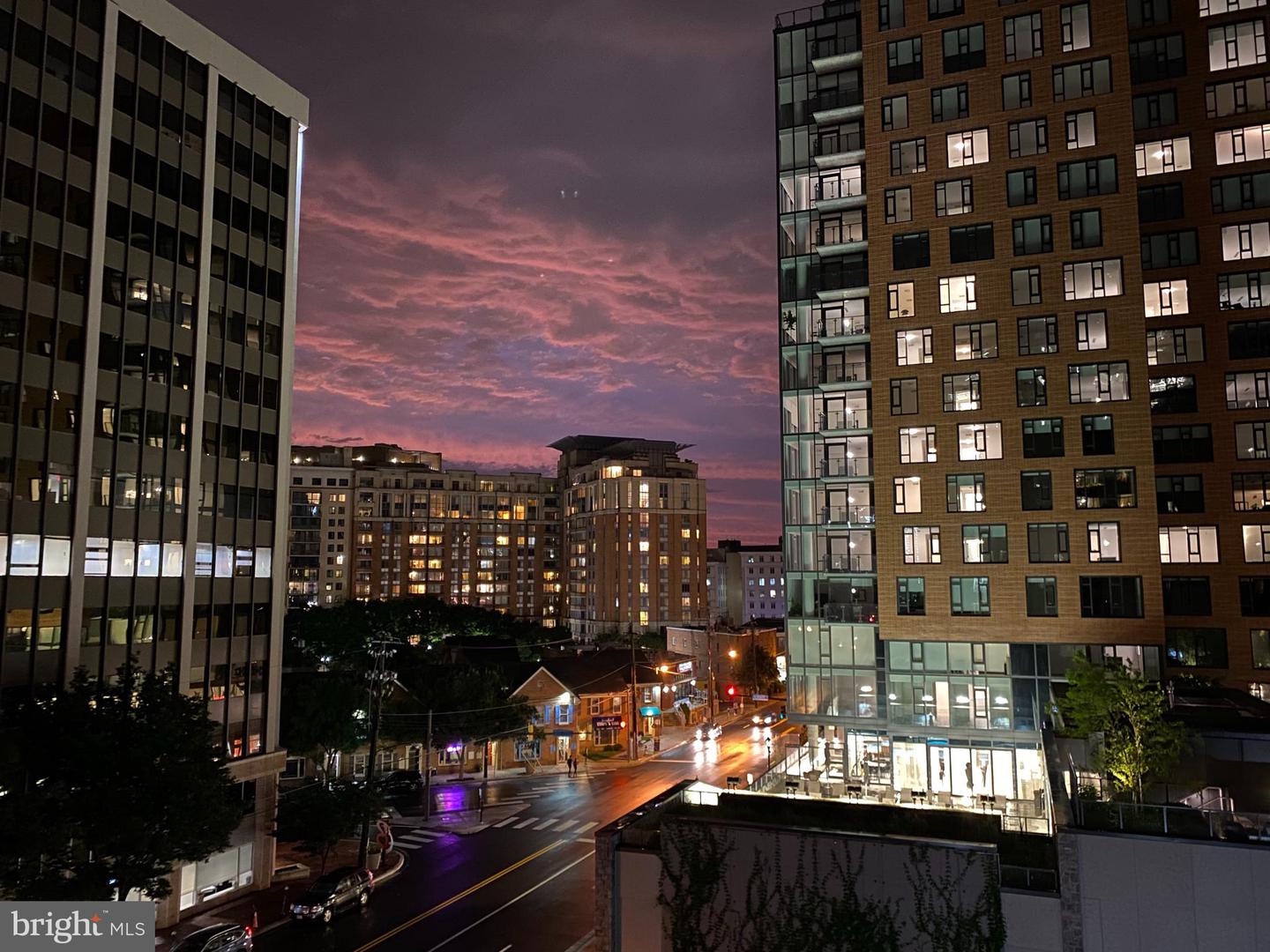 4801 Fairmont AVENUE Unit: 512