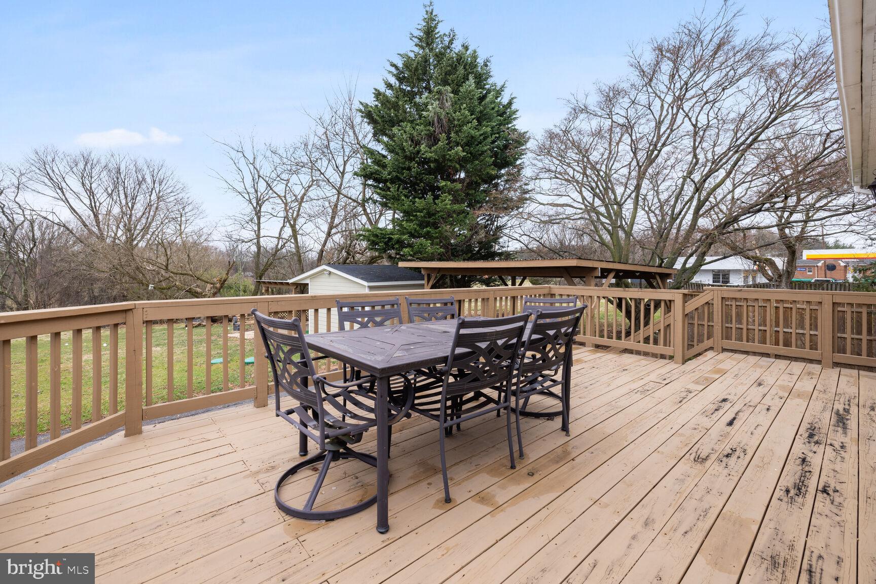 14010 Darnestown Rd