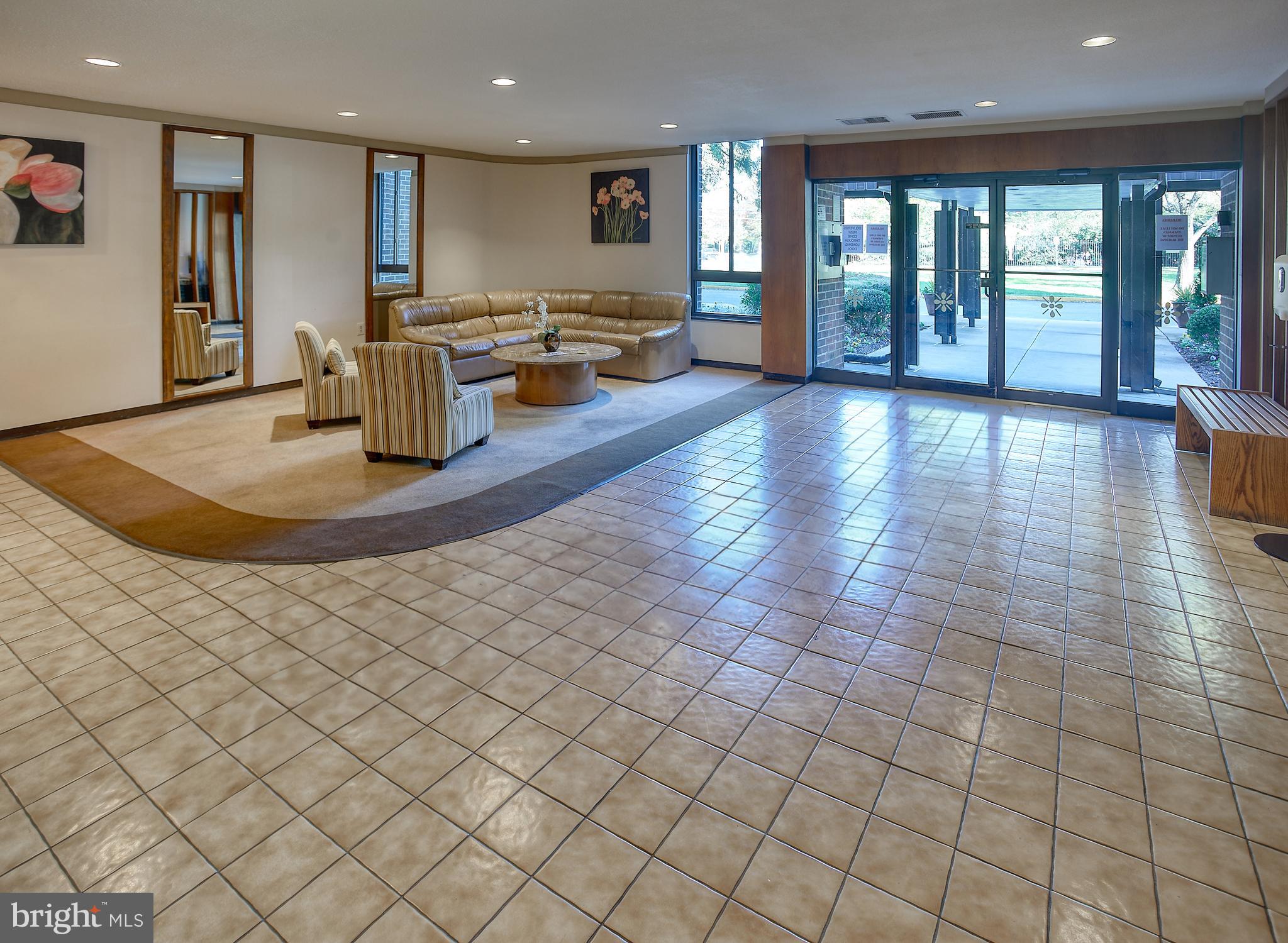 9900 Georgia Ave #27-206