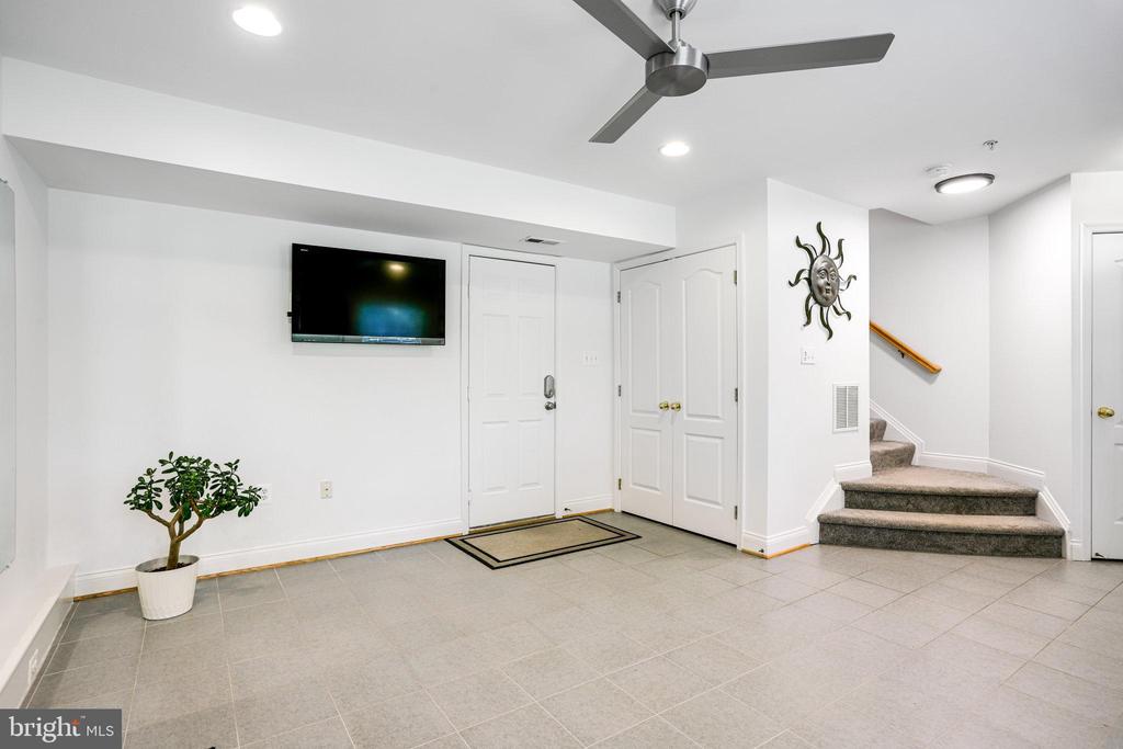 123 Pasture Side Way
