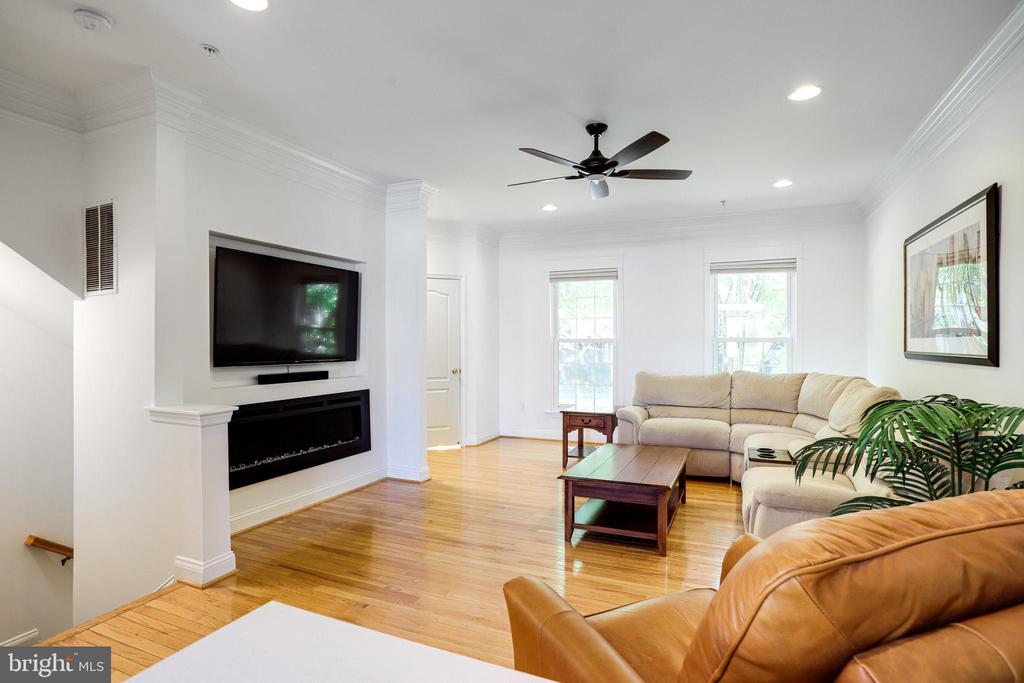123 Pasture Side Way