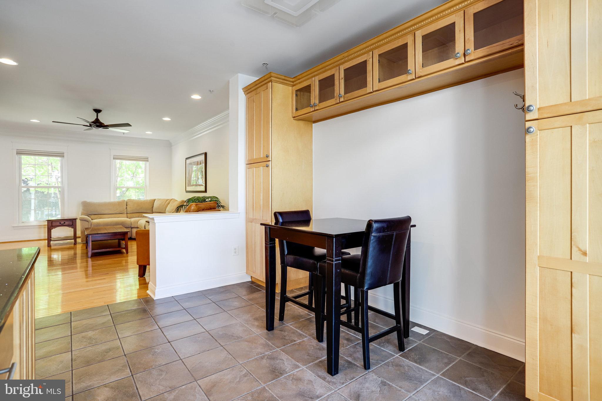 123 Pasture Side Way
