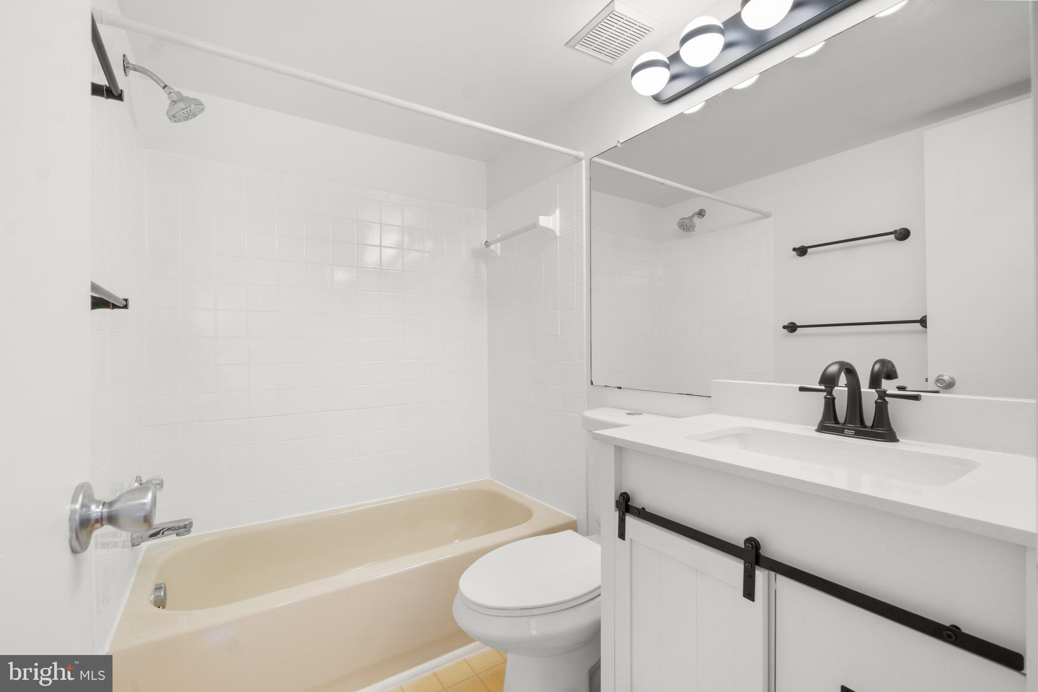 10040 Hellingly Pl #280
