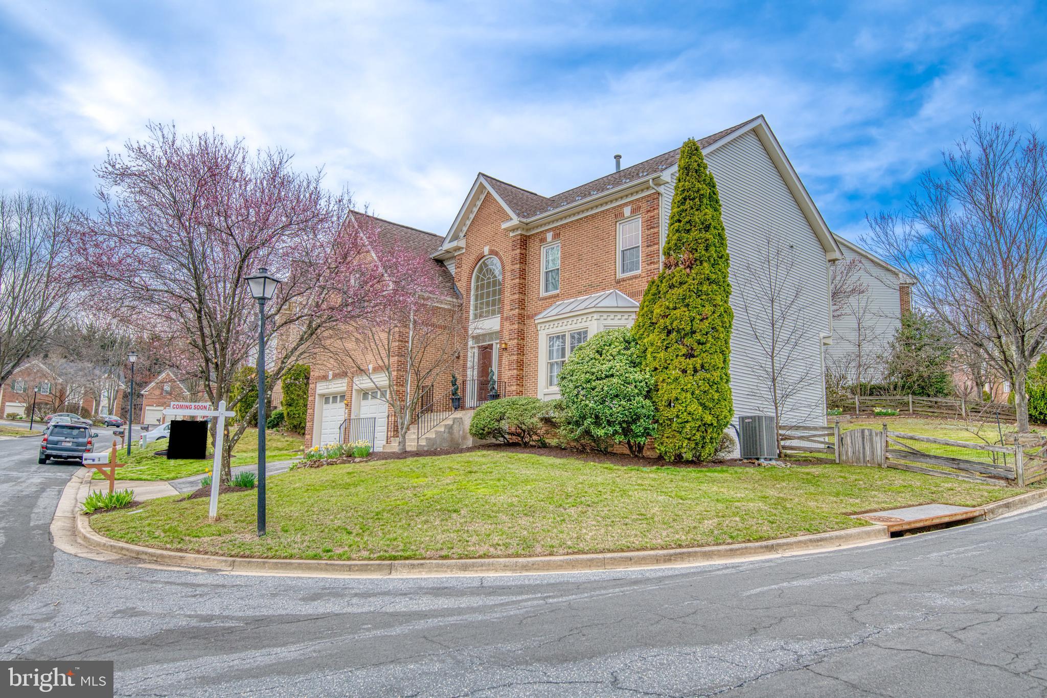 1 Foxwood Ct