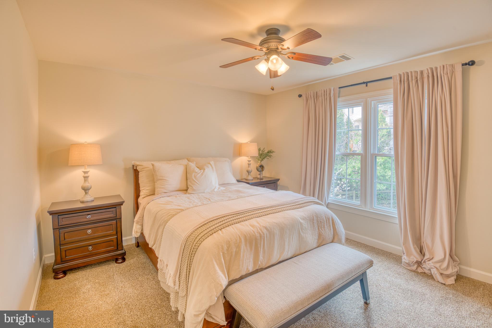 1 Foxwood Ct