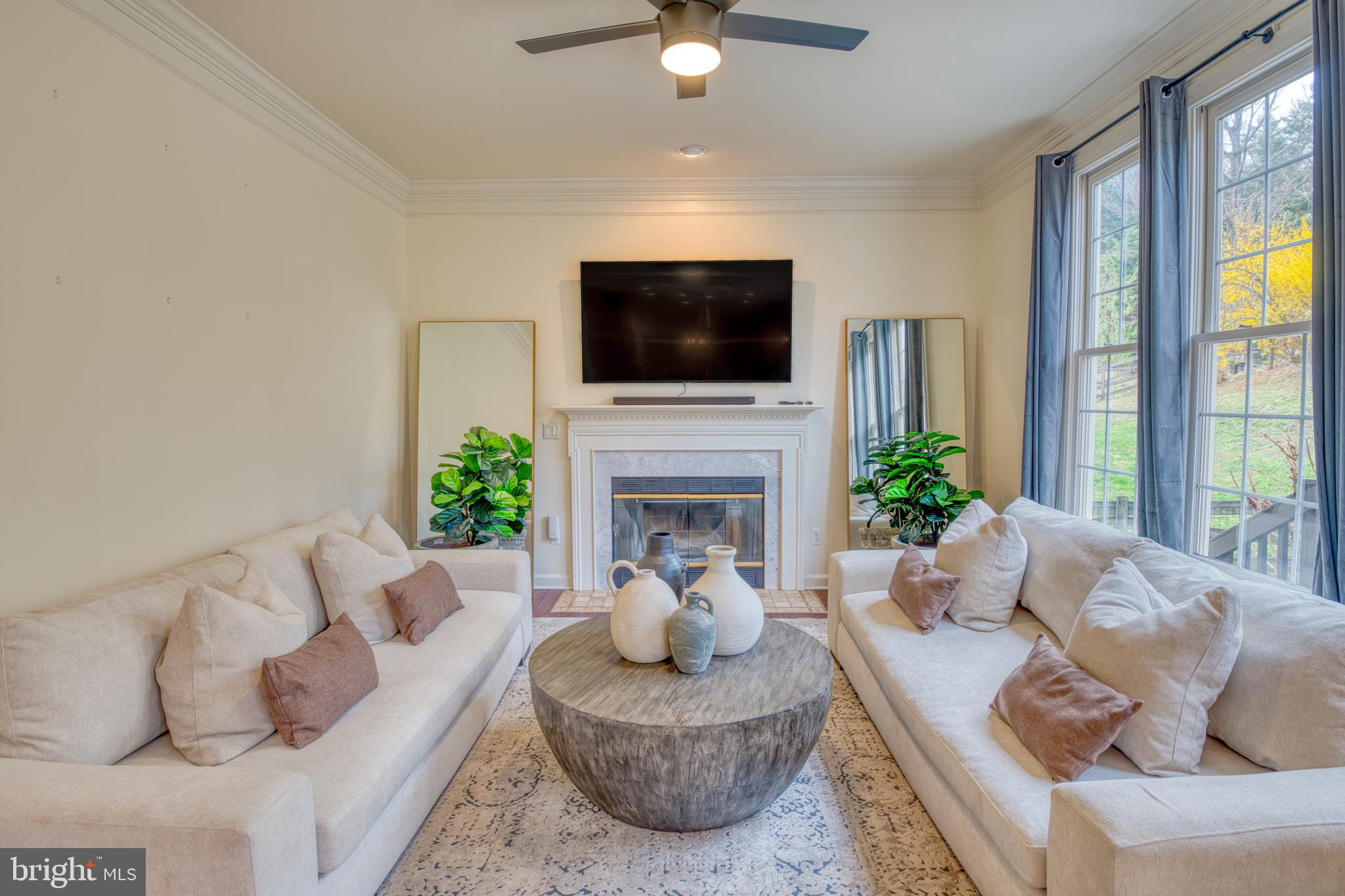 1 Foxwood Ct