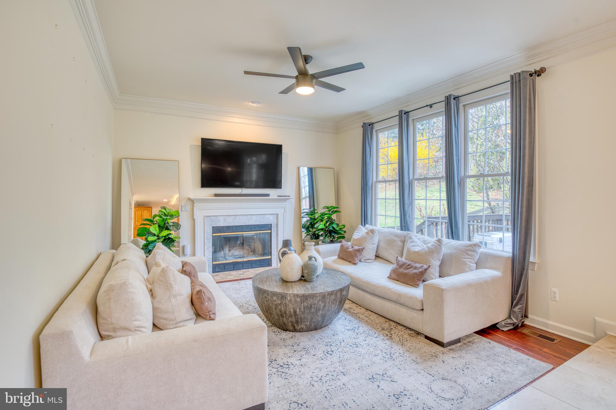 1 Foxwood Ct