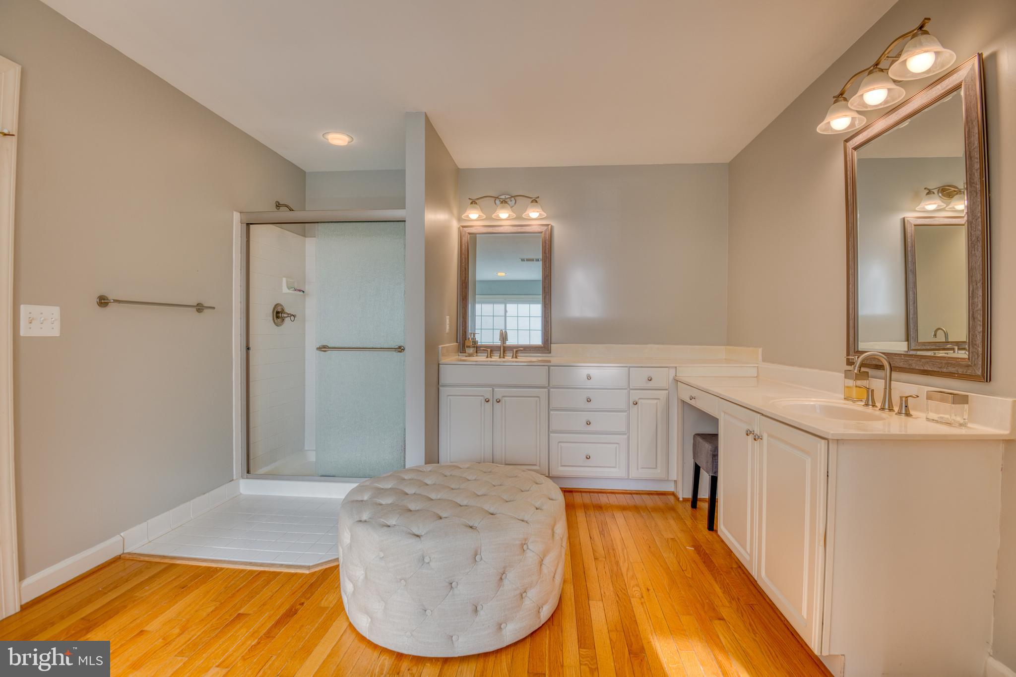1 Foxwood Ct