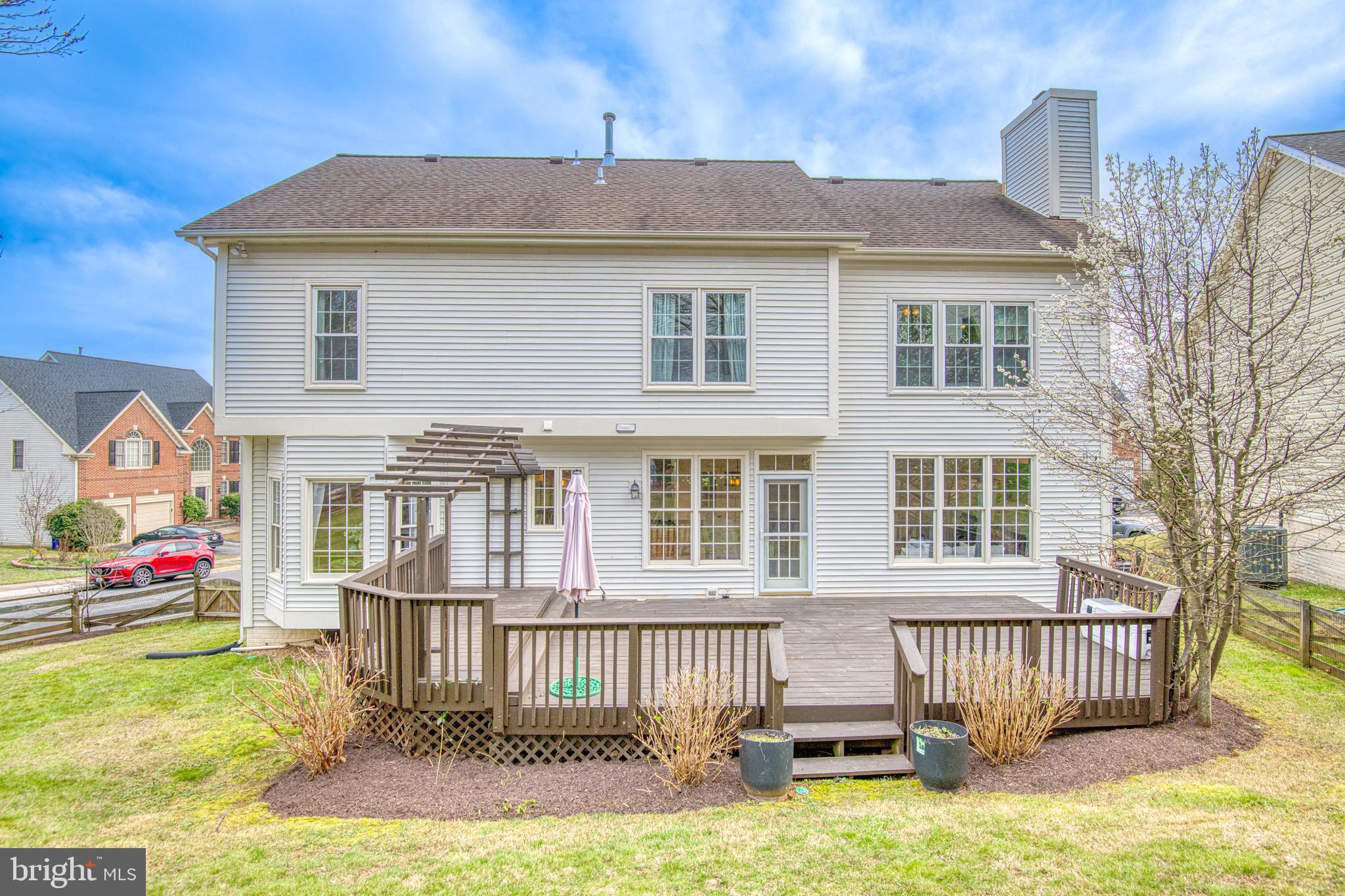 1 Foxwood Ct