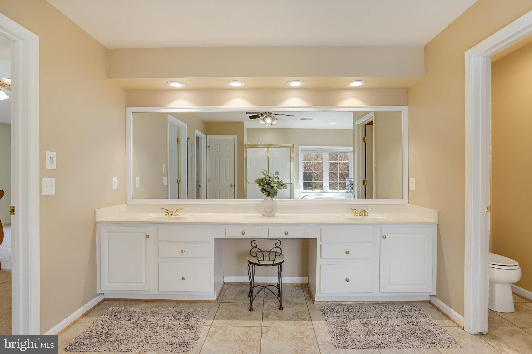 2423 Saint George Way