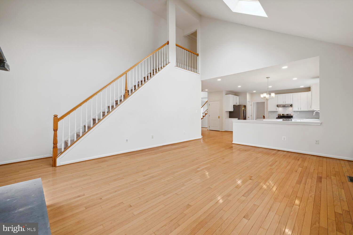 22003 White Trellis Ln