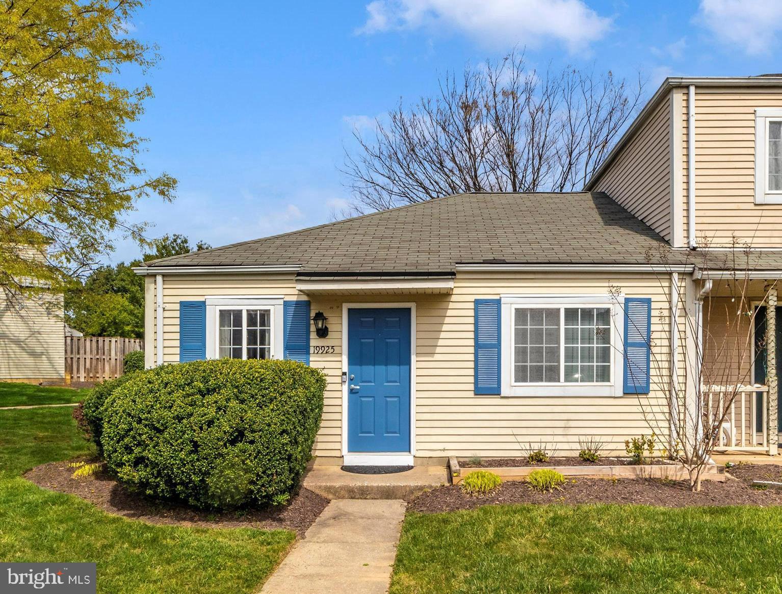 19925 Stoney Point Way