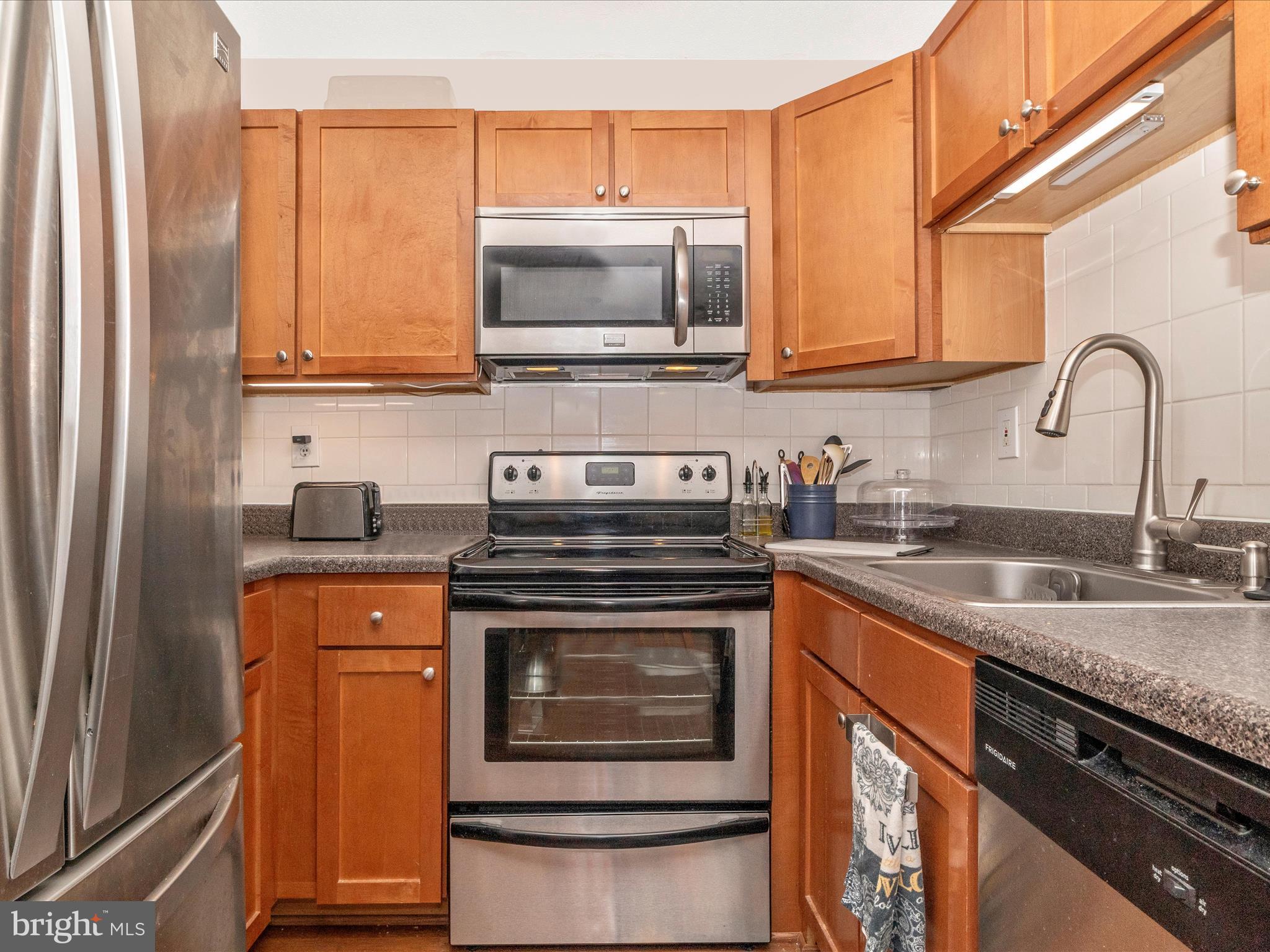 19925 Stoney Point Way