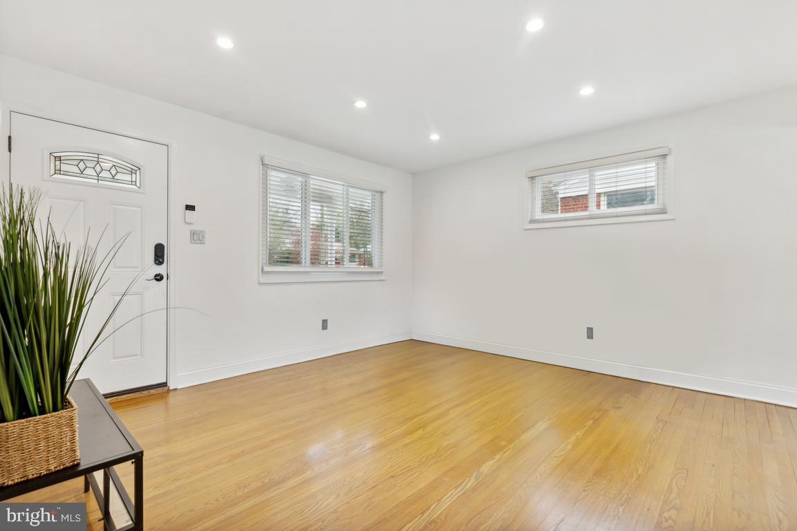 11212 Ashley Dr