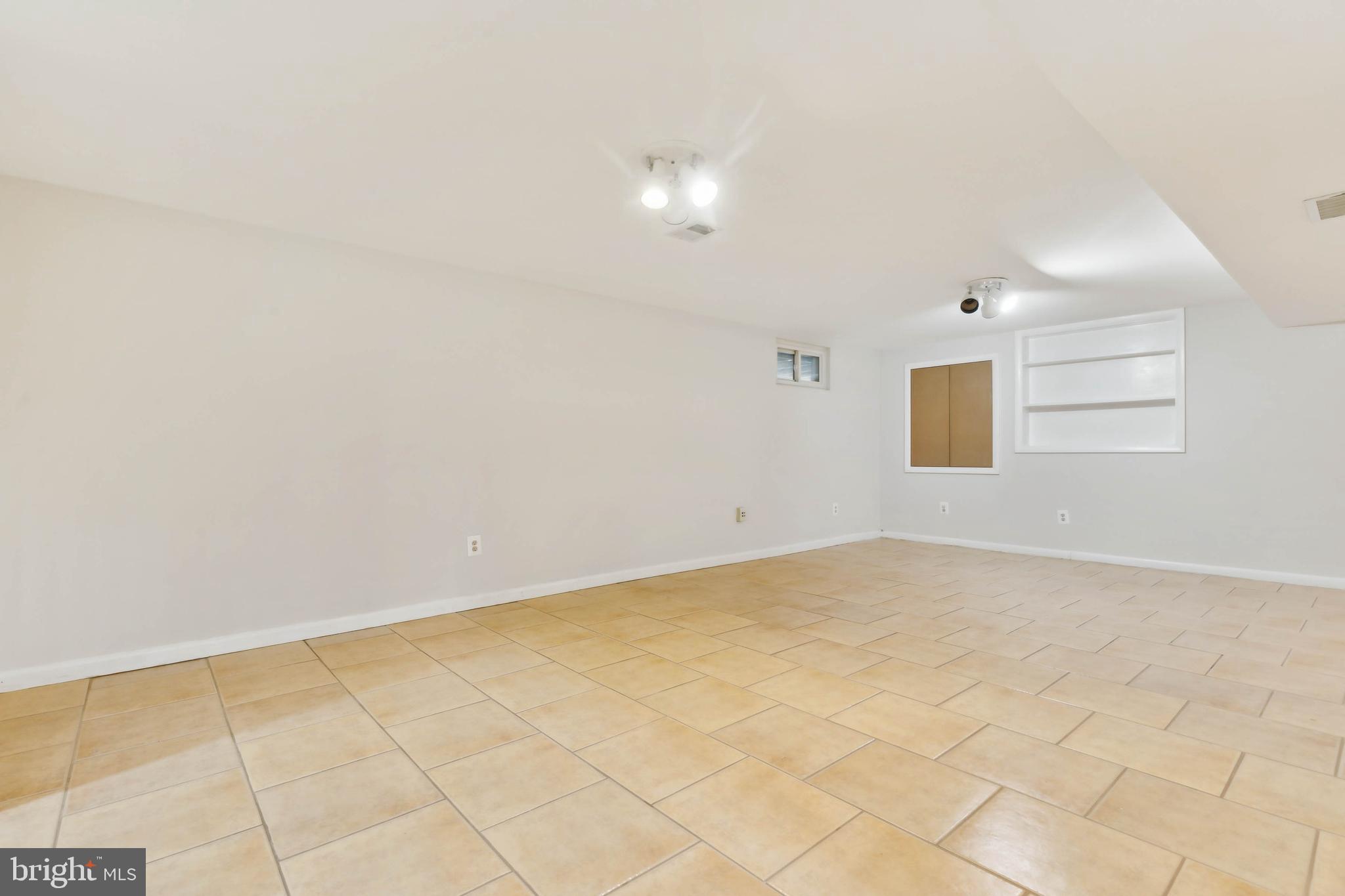 11212 Ashley Dr