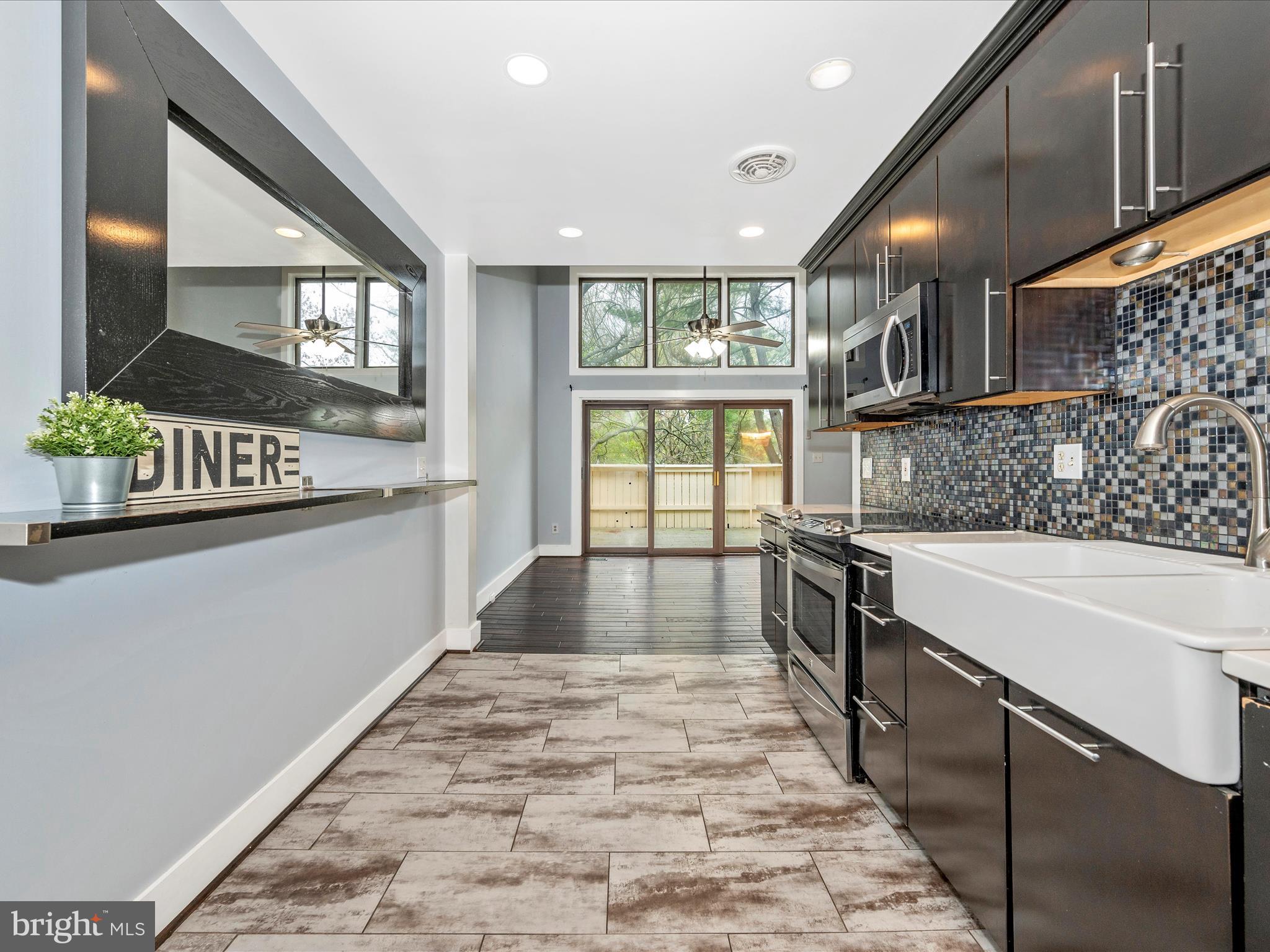 9406 Gentle Cir