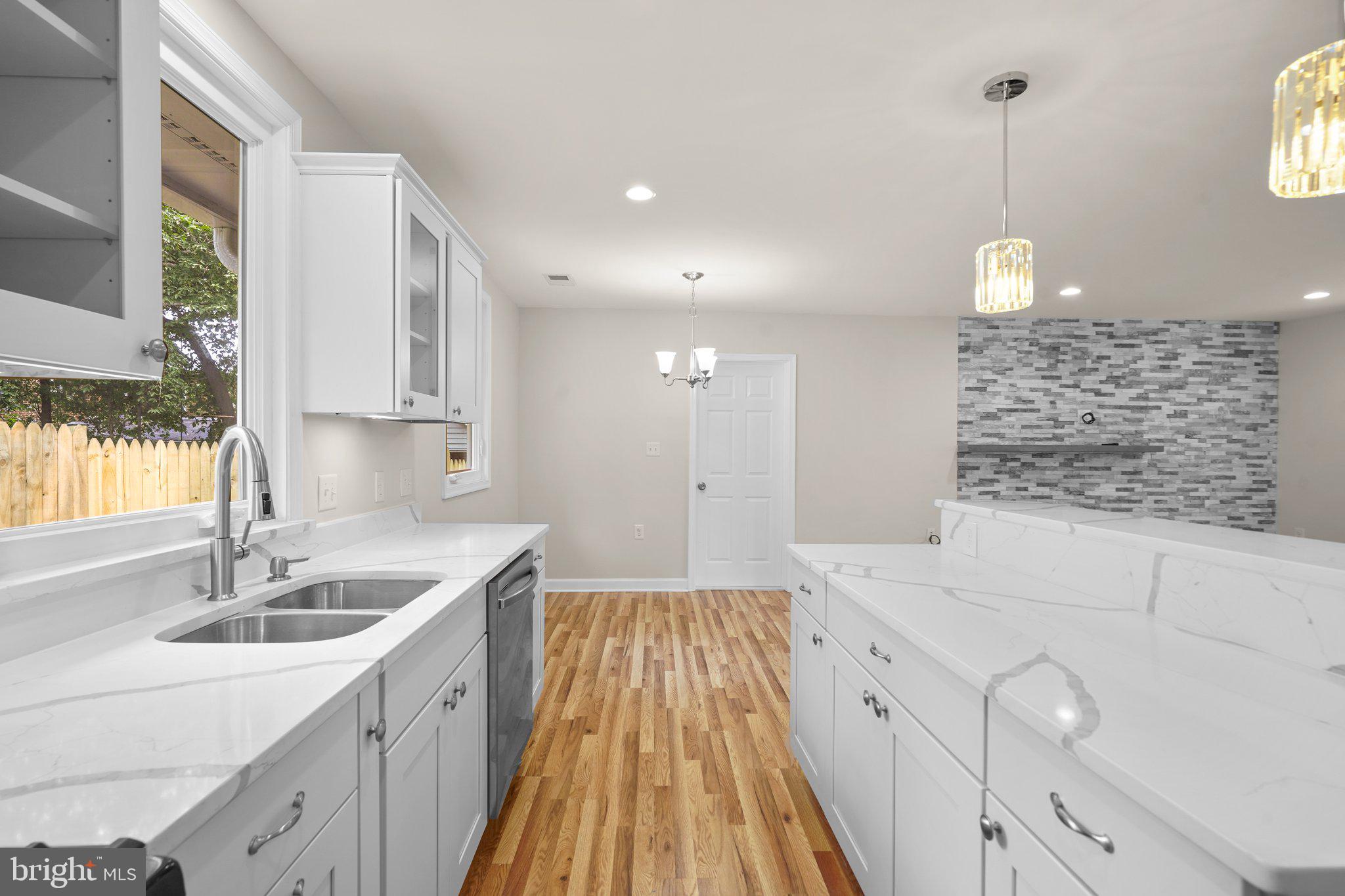 8407 Tahona Dr