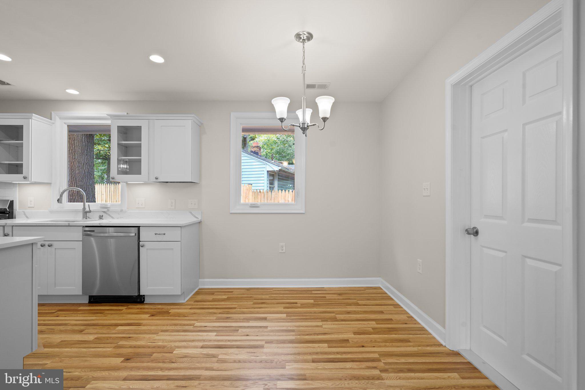 8407 Tahona Dr