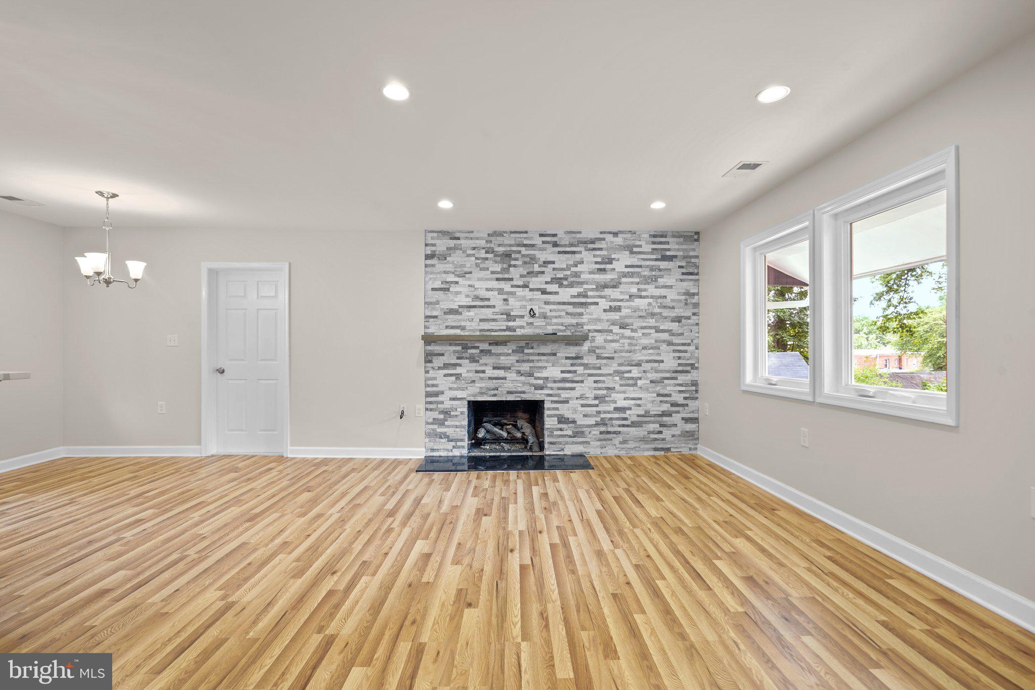 8407 Tahona Dr