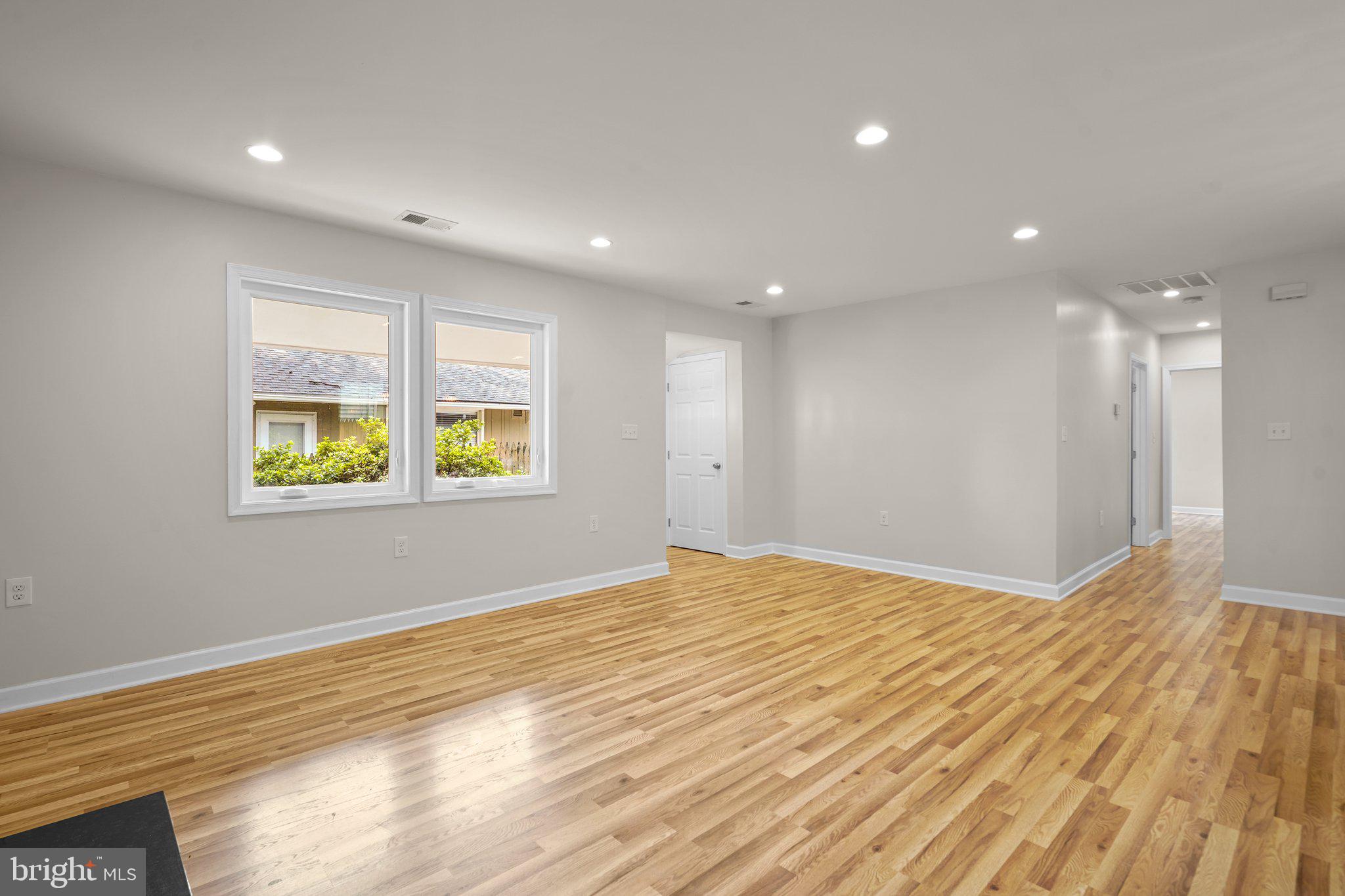 8407 Tahona Dr