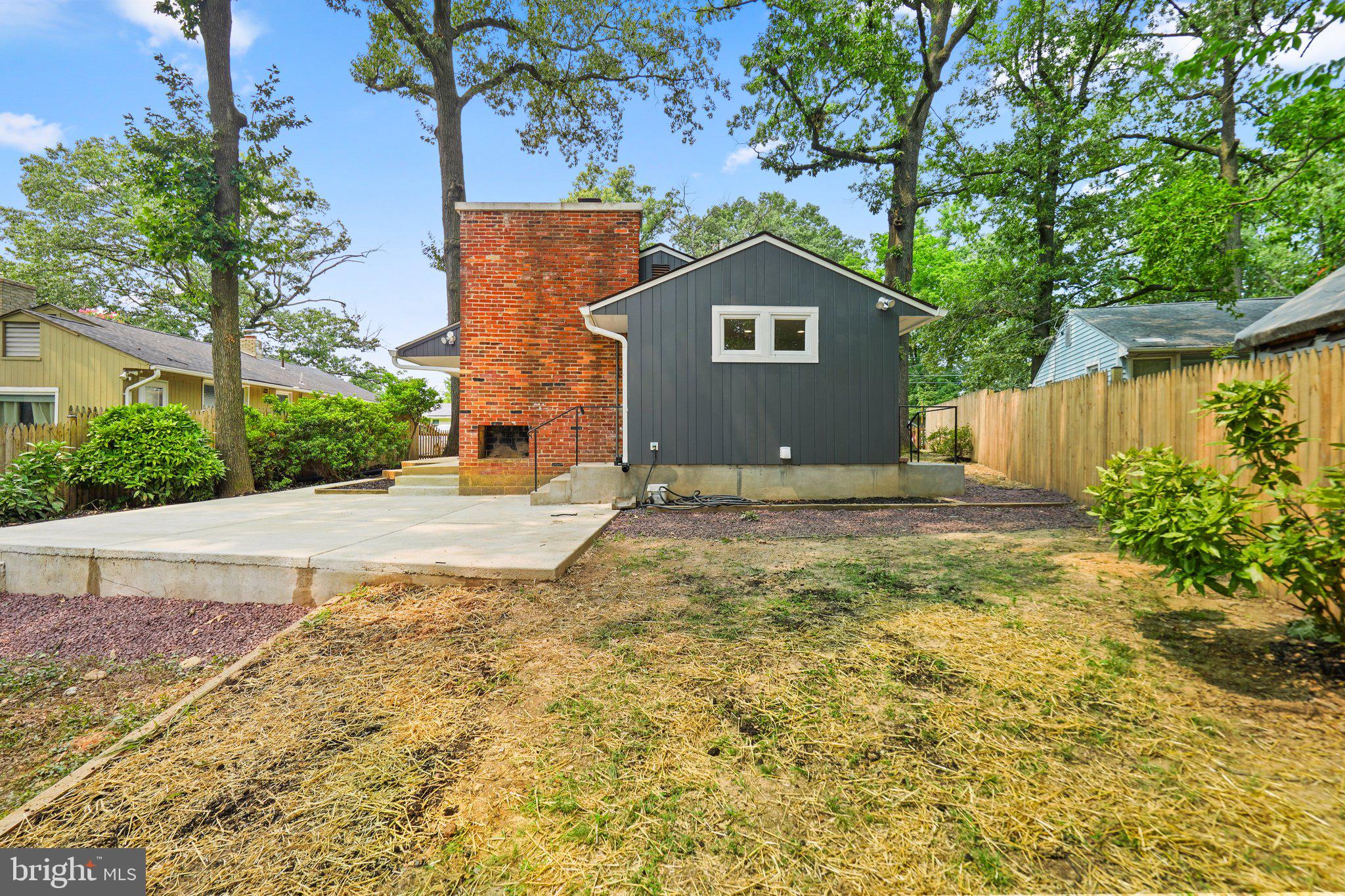 8407 Tahona Dr