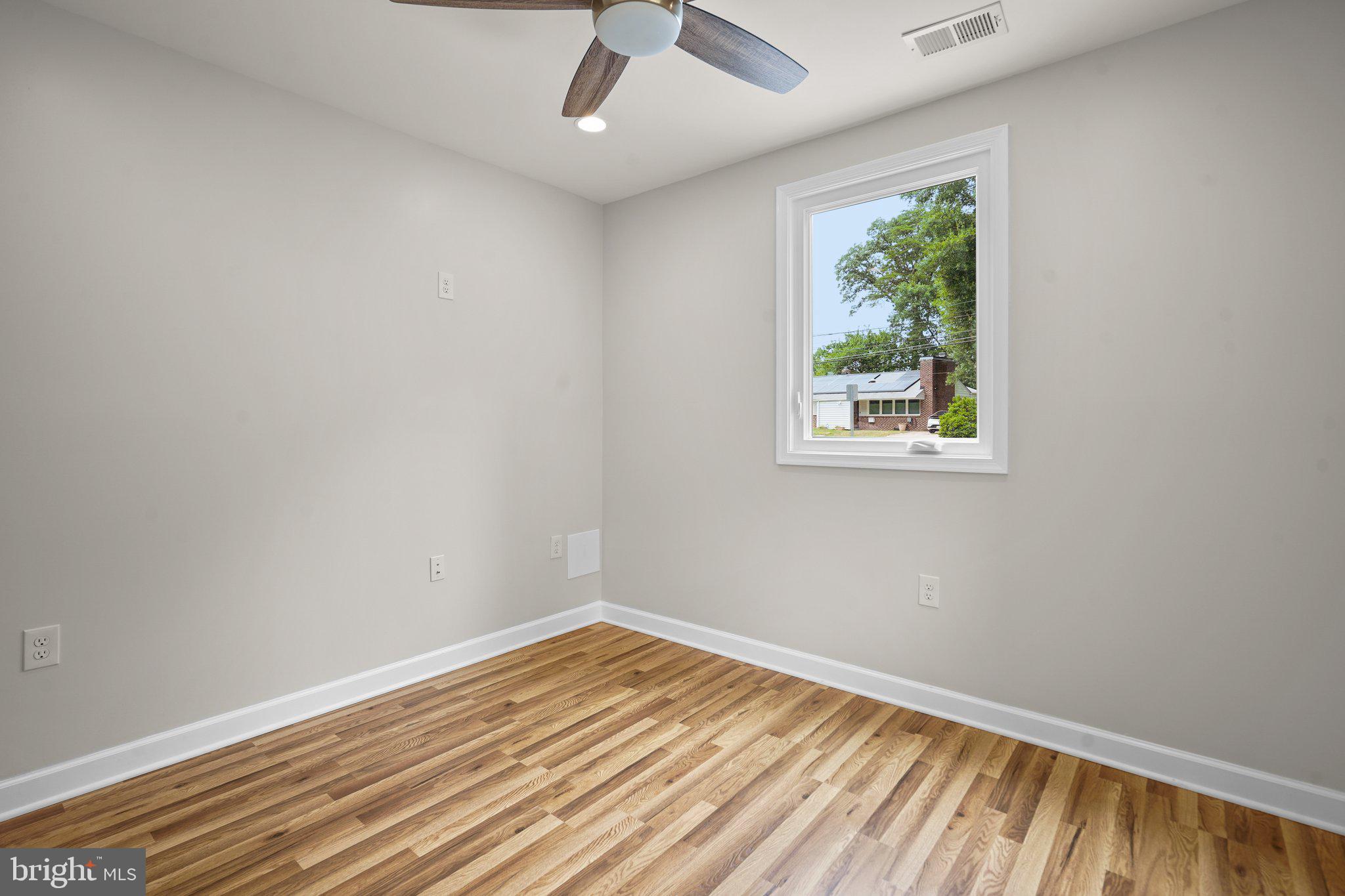 8407 Tahona Dr