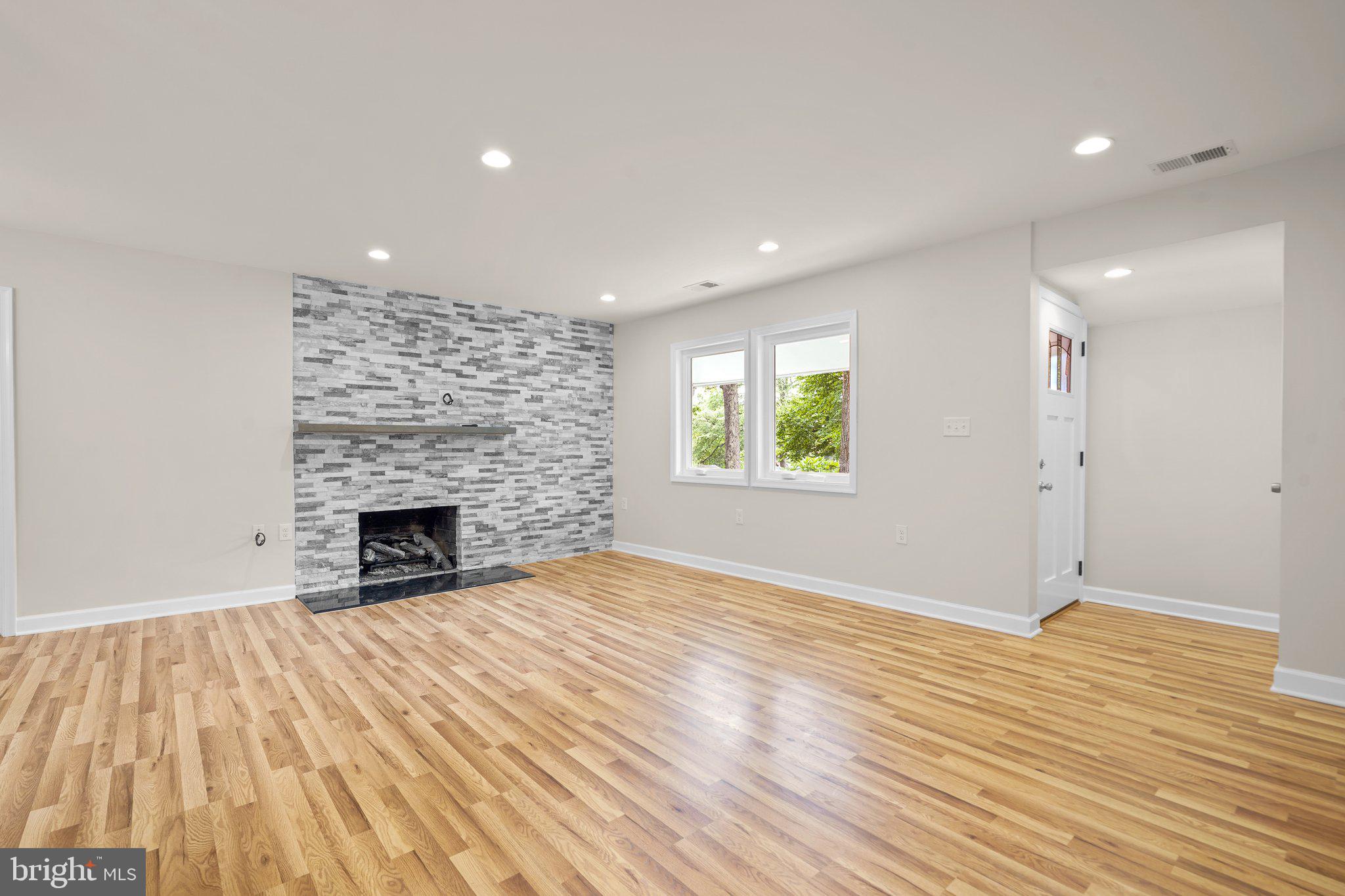 8407 Tahona Dr