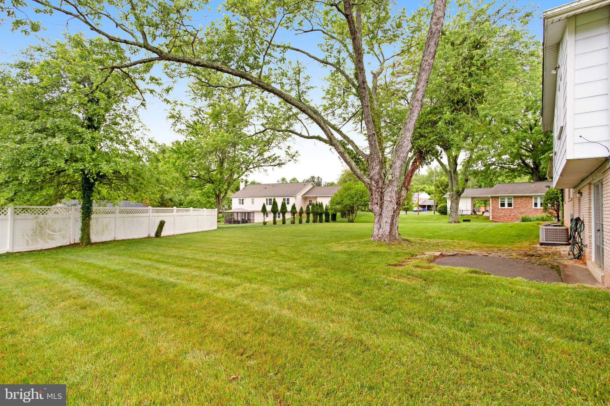 14904 Waterway Dr