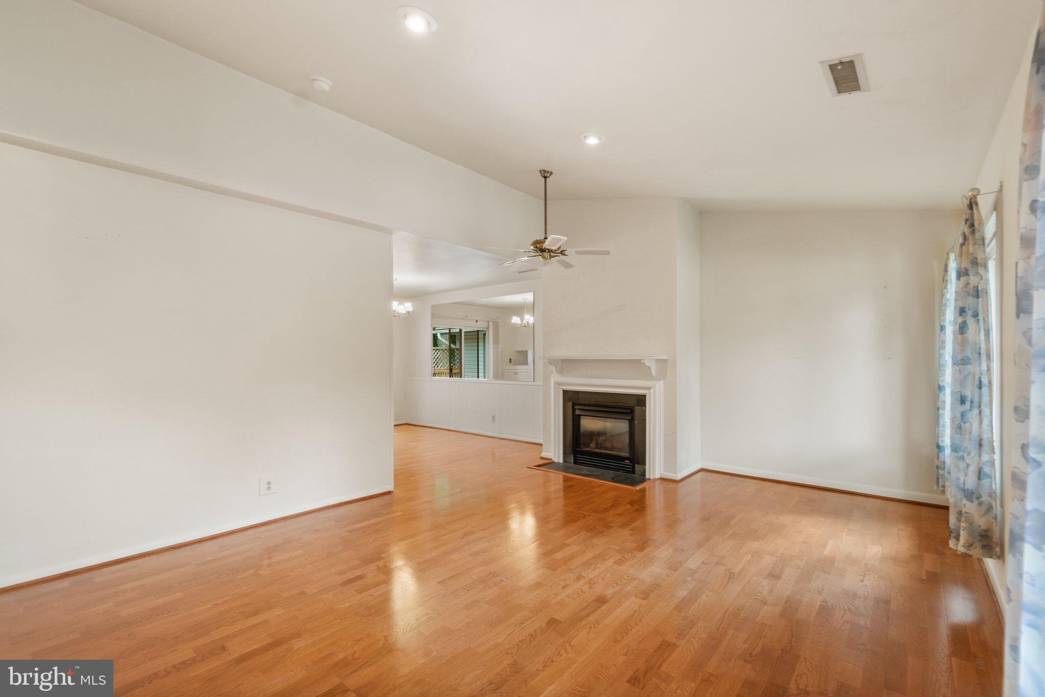 14911 Hydrus Rd
