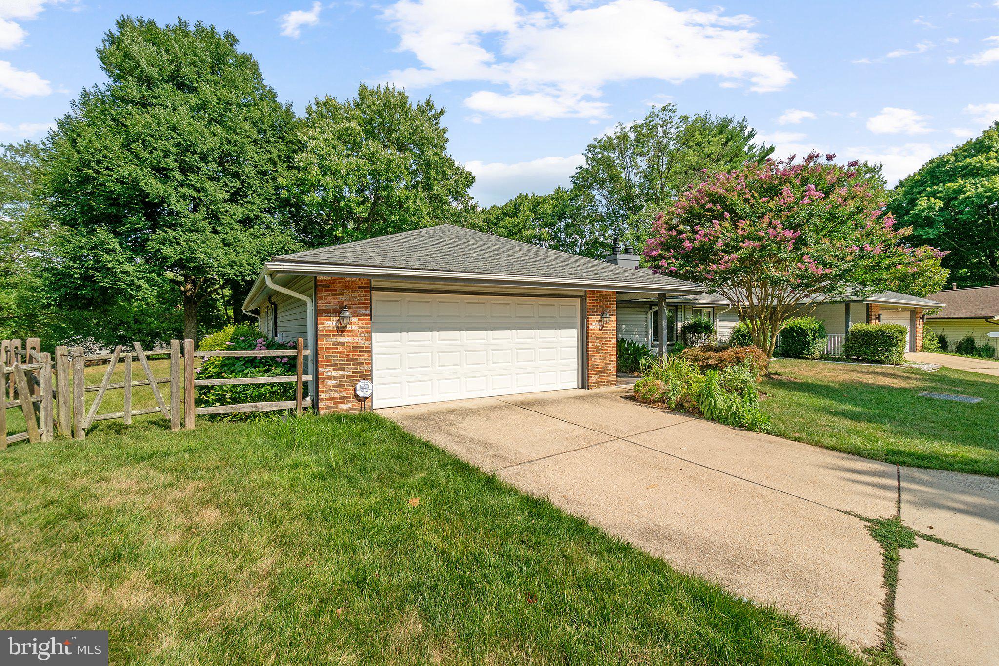 14911 Hydrus Rd