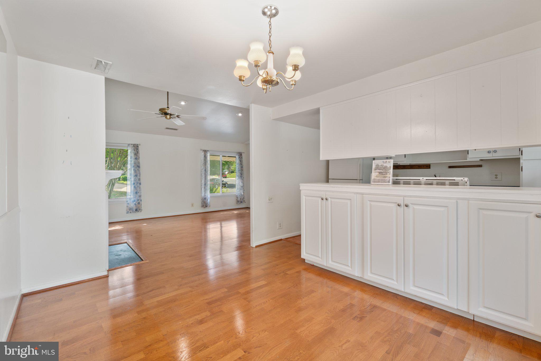 14911 Hydrus Rd
