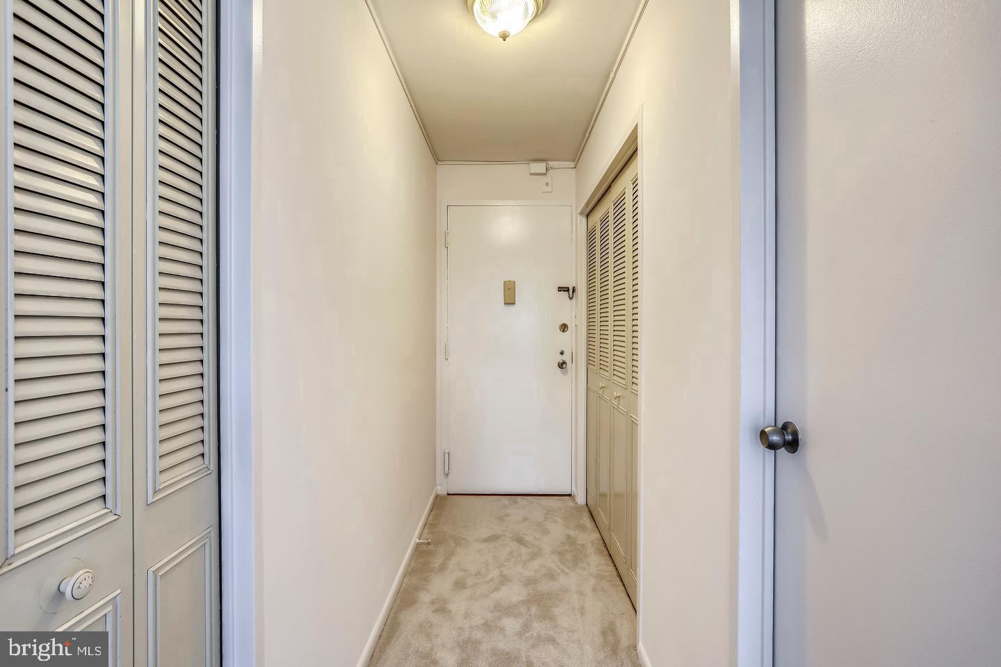 10401 Grosvenor Pl #524